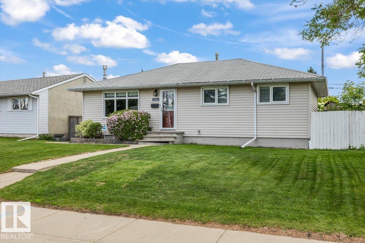 Photo 38 at 16165 110b Avenue NW, Mayfield, Edmonton