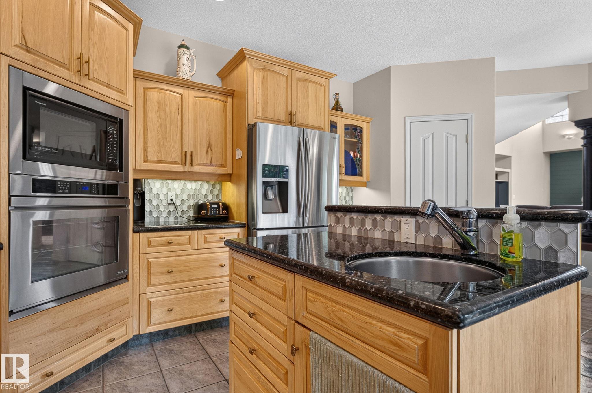 Photo 29 at 229 Wilson Lane NW, Oleskiw, Edmonton