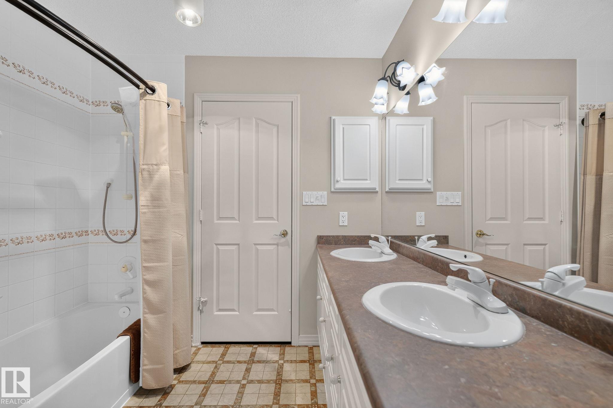 Photo 44 at 229 Wilson Lane NW, Oleskiw, Edmonton