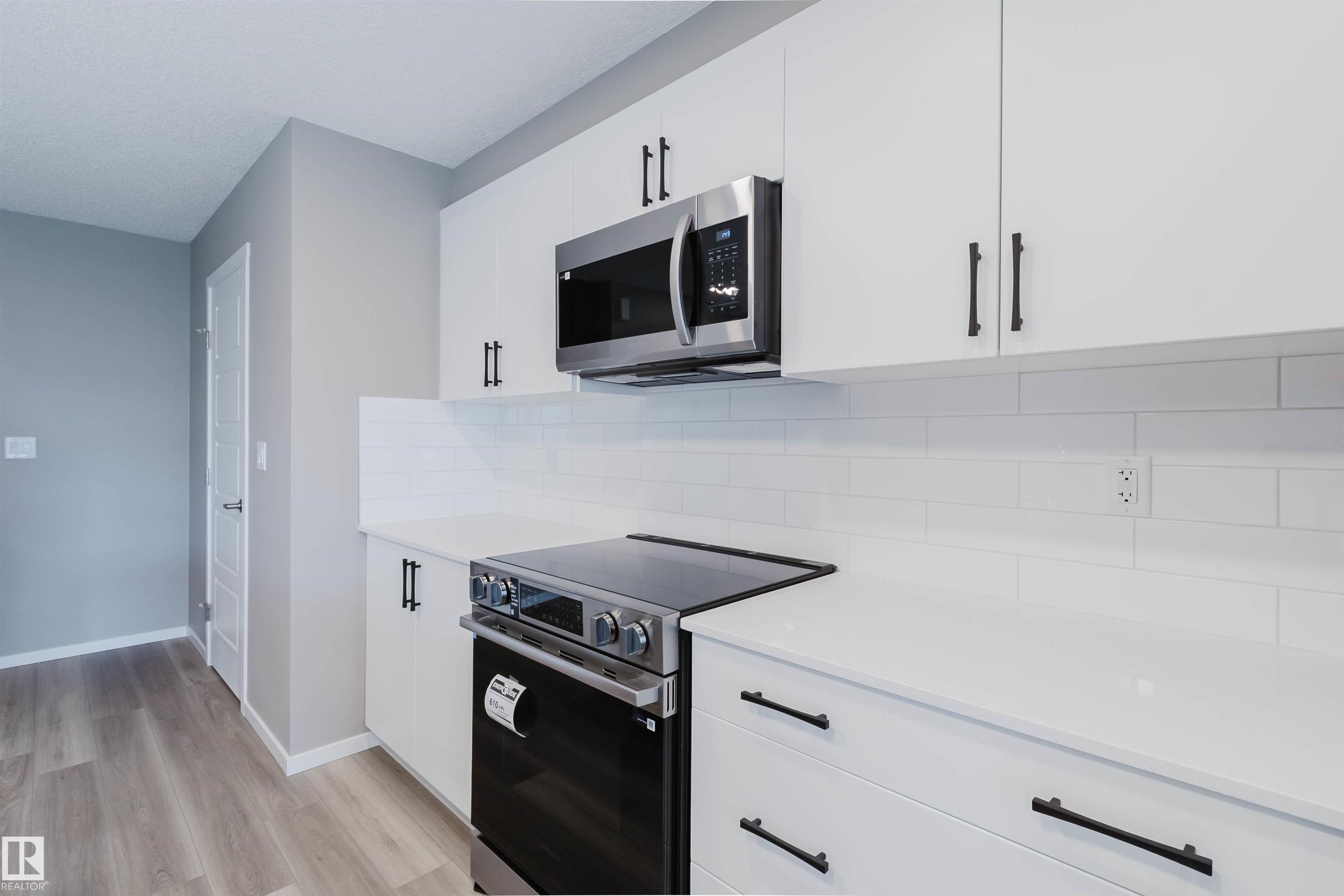 Photo 12 at 20418 15a Avenue NW, Stillwater, Edmonton