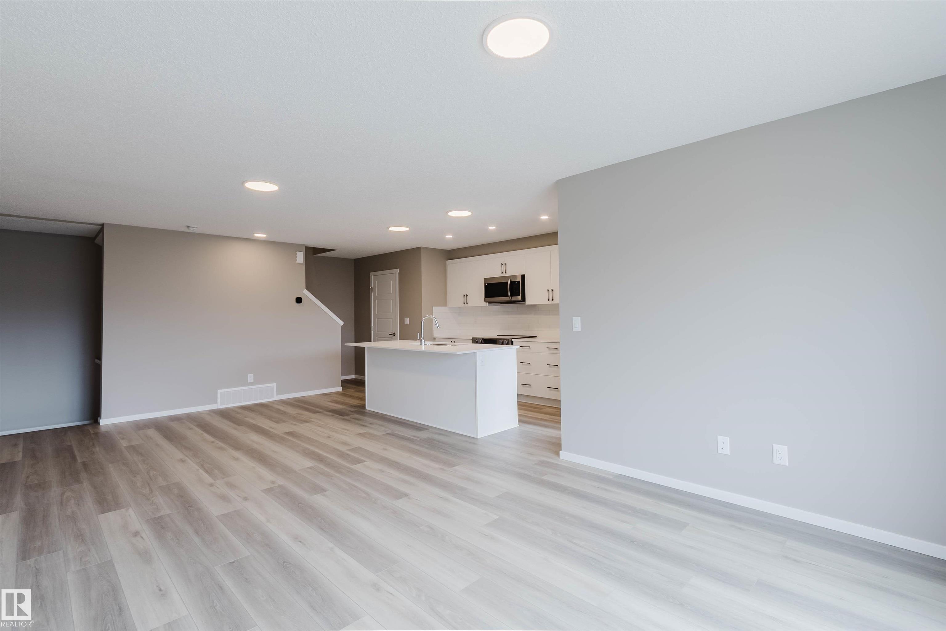 Photo 17 at 20418 15a Avenue NW, Stillwater, Edmonton