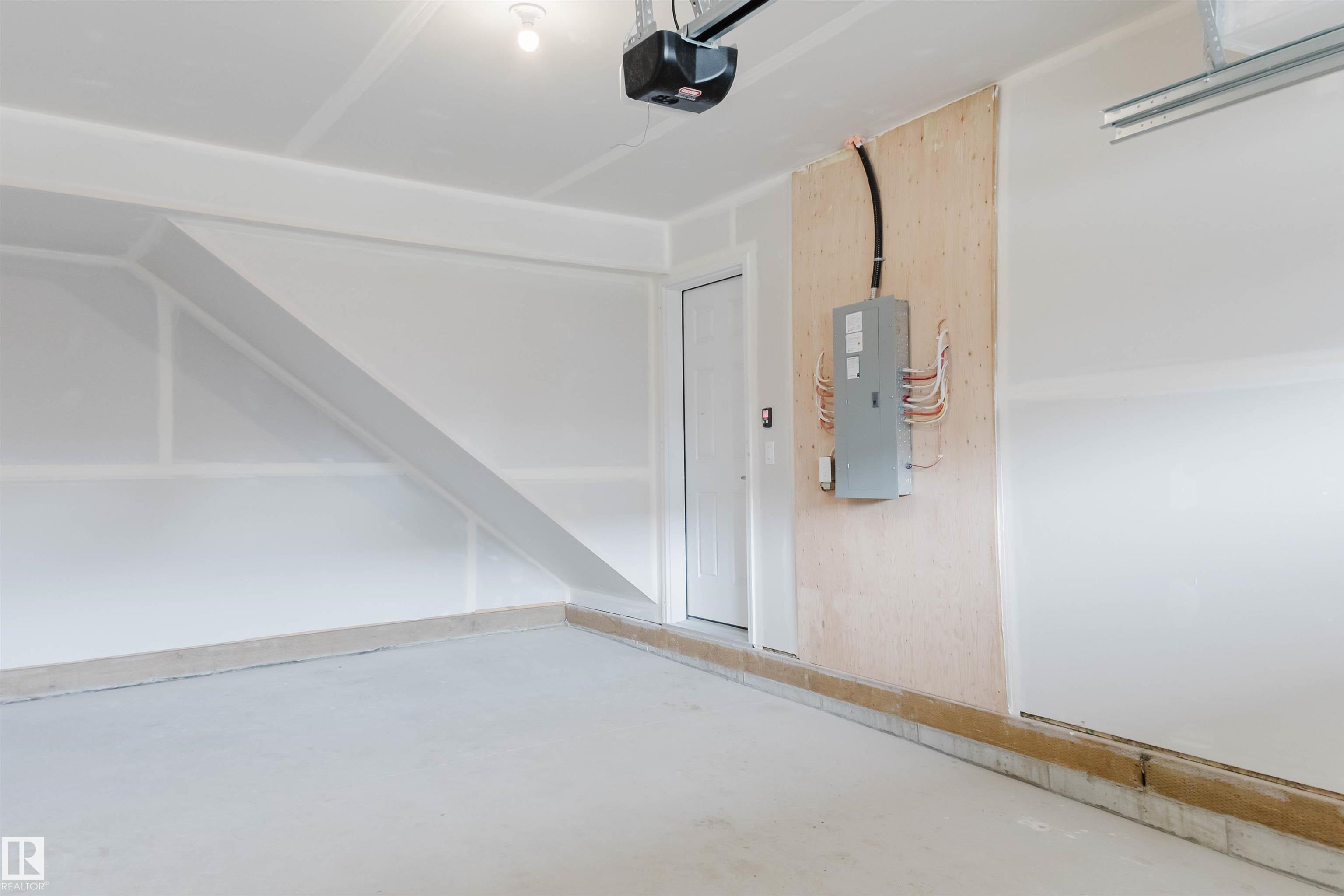 Photo 6 at 20418 15a Avenue NW, Stillwater, Edmonton