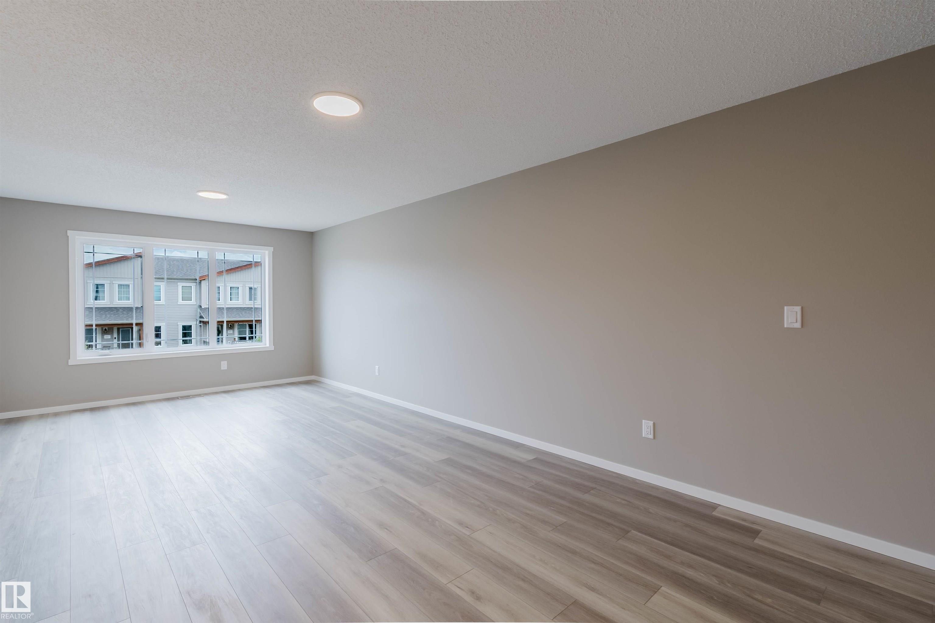 Photo 9 at 20418 15a Avenue NW, Stillwater, Edmonton