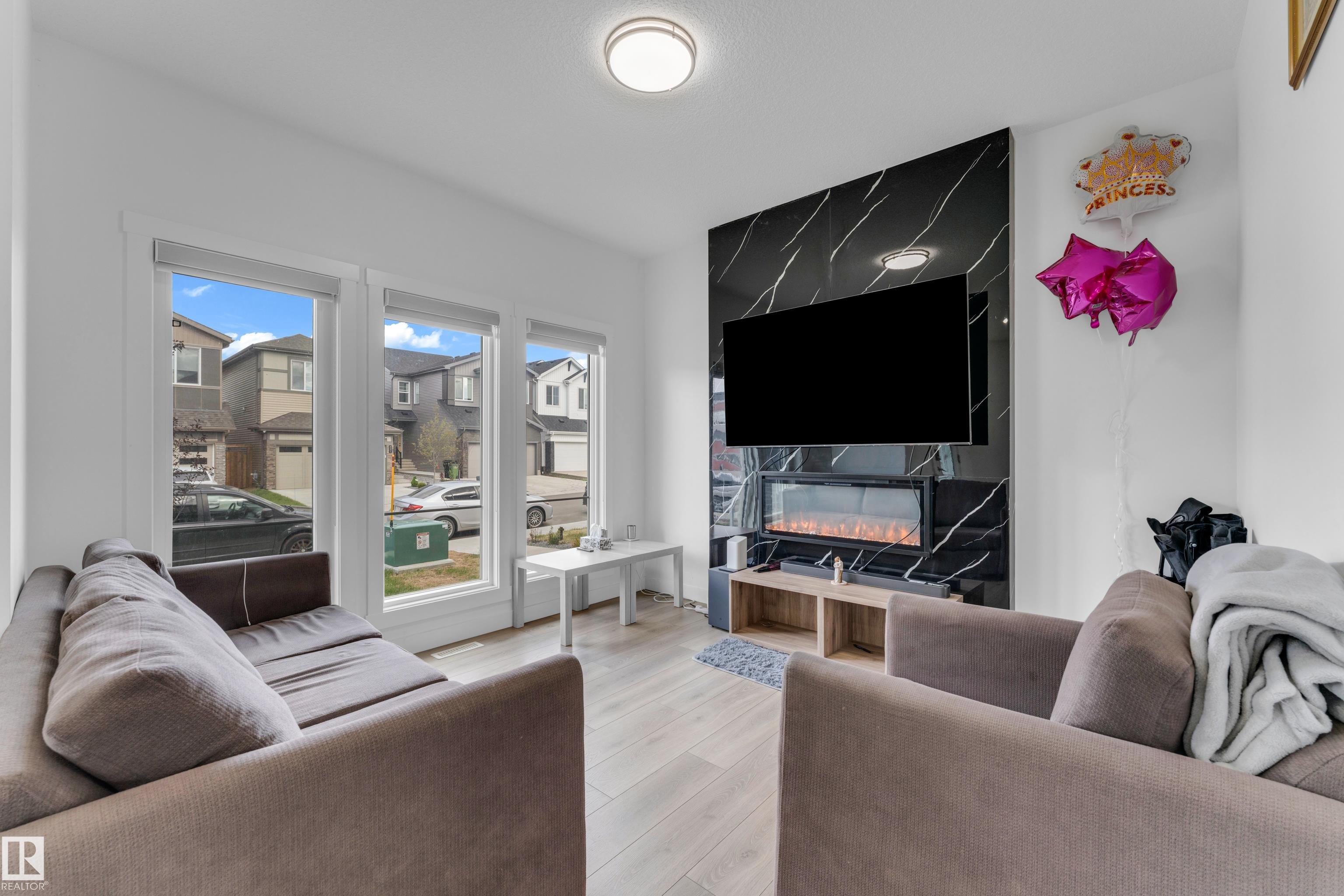 Photo 5 at 432 29 Street SW, Alces, Edmonton