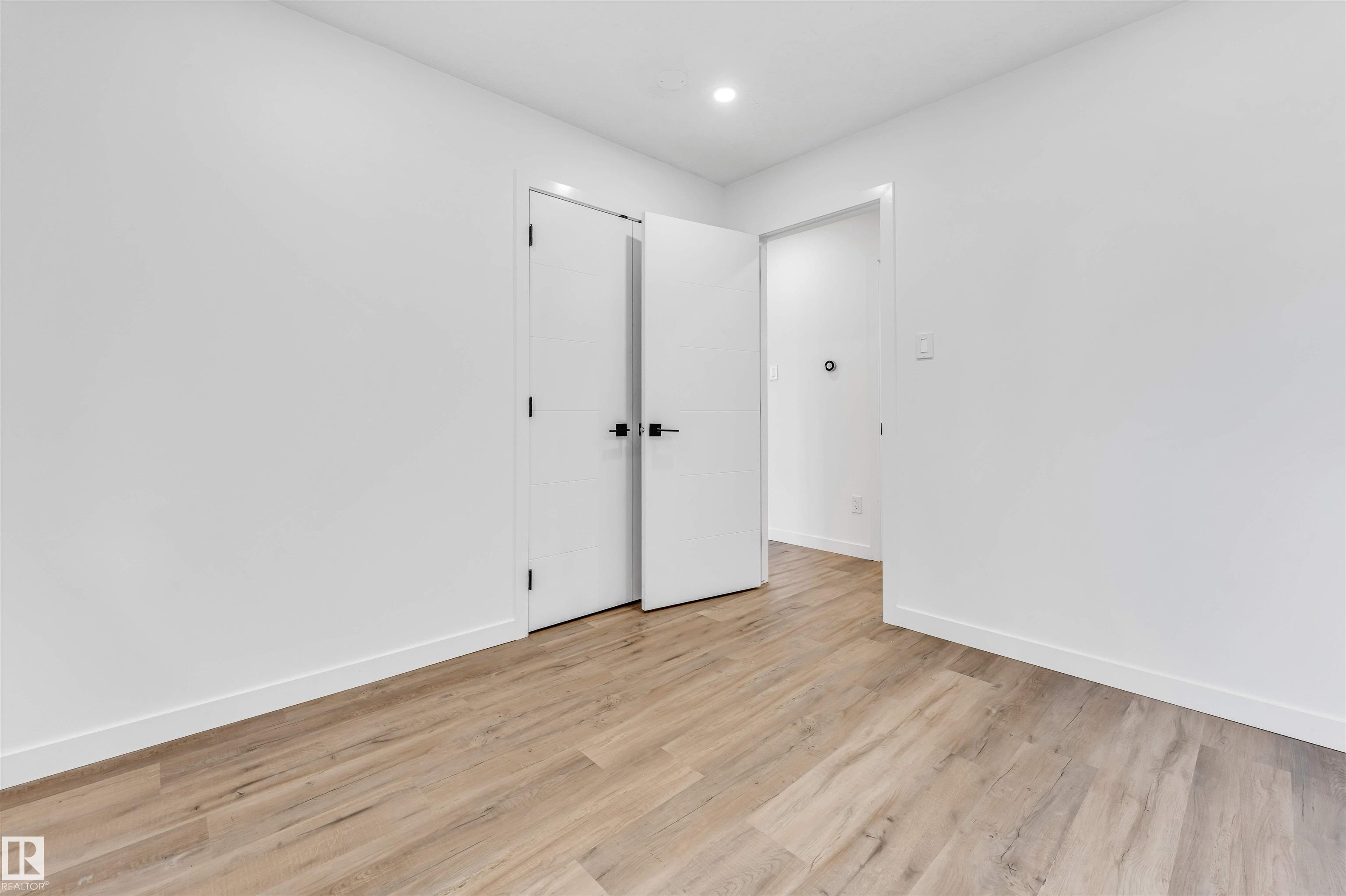 Photo 17 at 6404 88 Avenue NW, Kenilworth, Edmonton