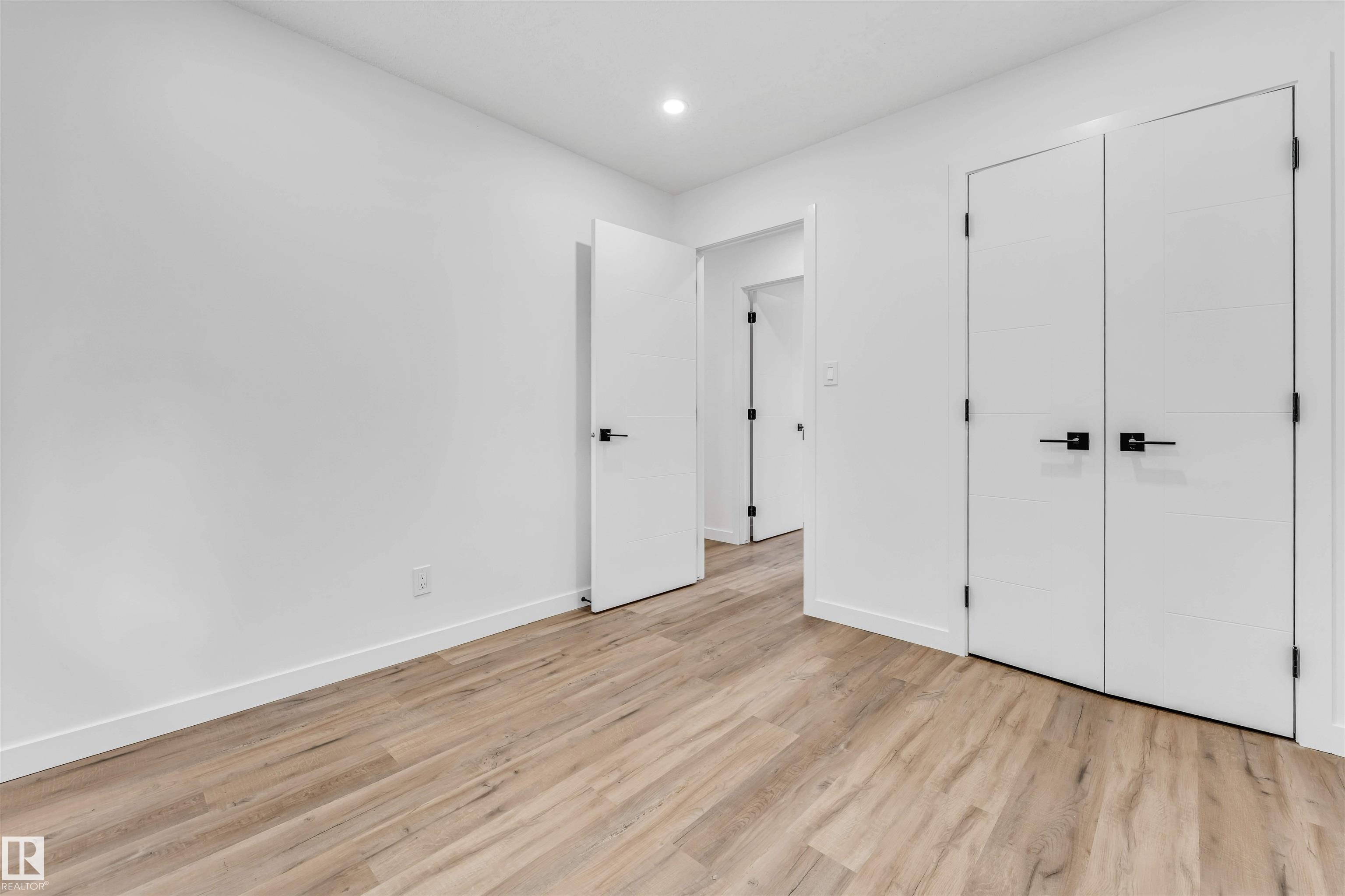 Photo 20 at 6404 88 Avenue NW, Kenilworth, Edmonton