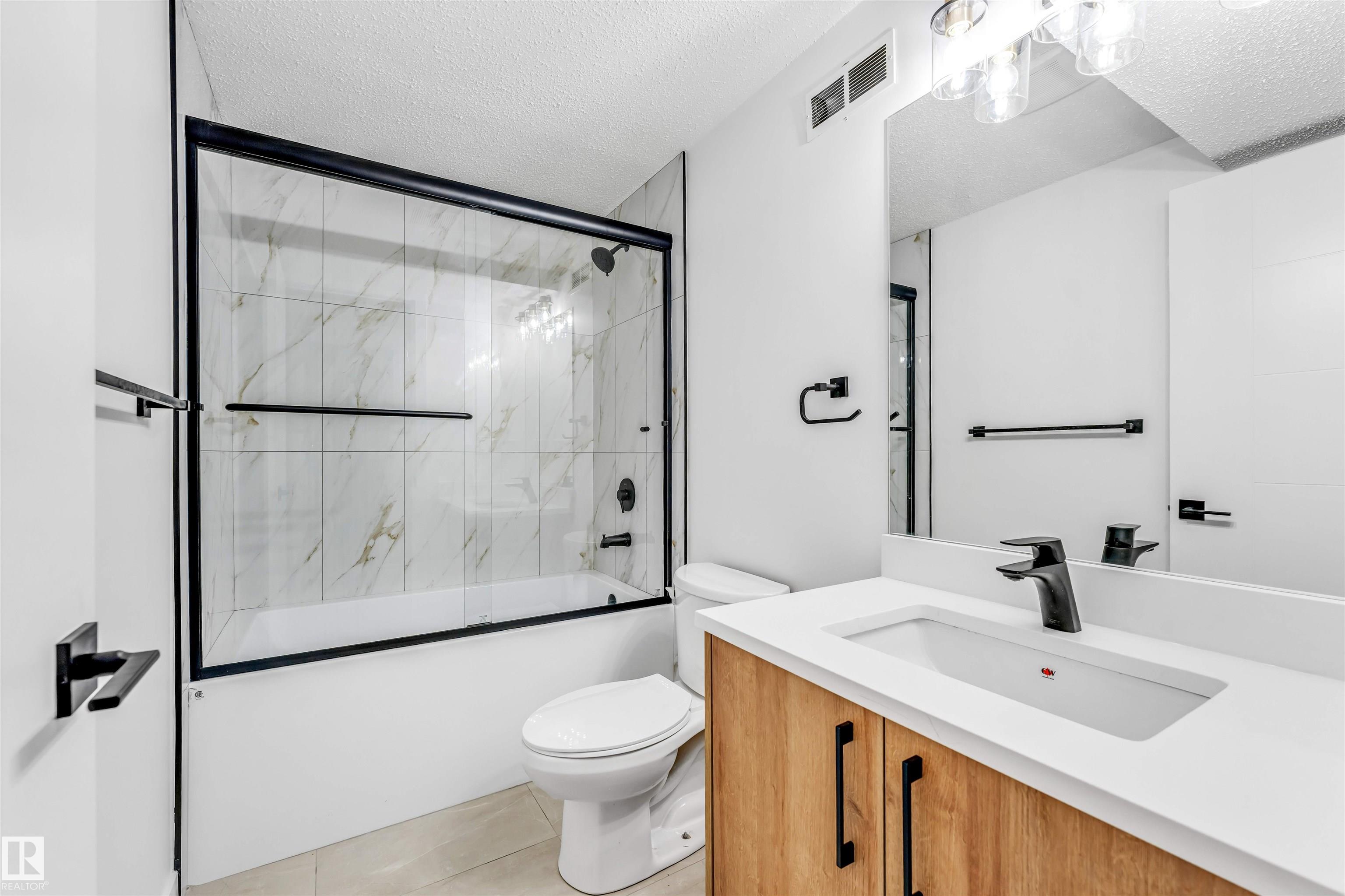 Photo 35 at 6404 88 Avenue NW, Kenilworth, Edmonton