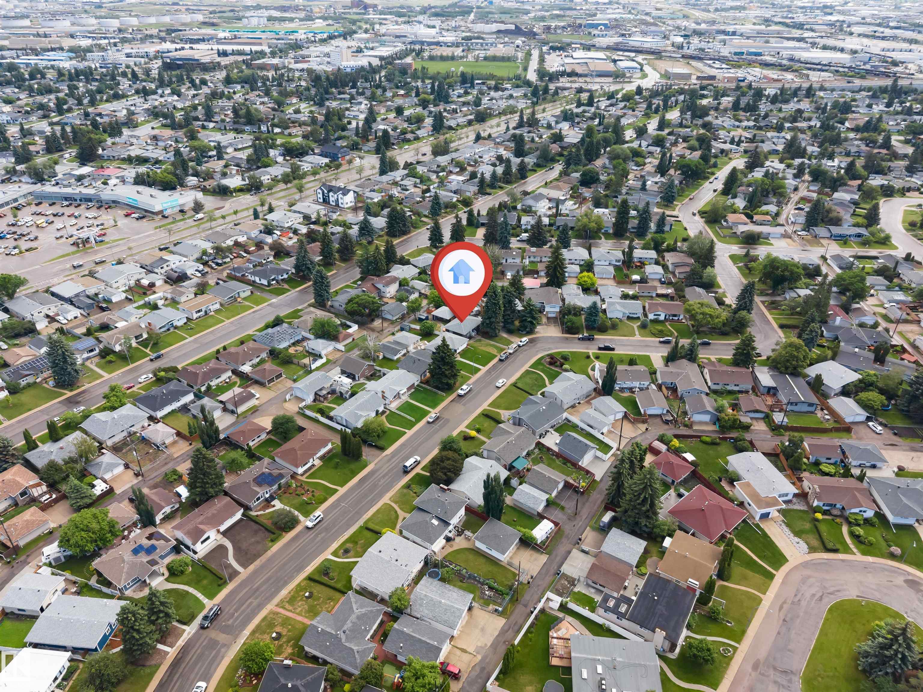 Photo 42 at 6404 88 Avenue NW, Kenilworth, Edmonton