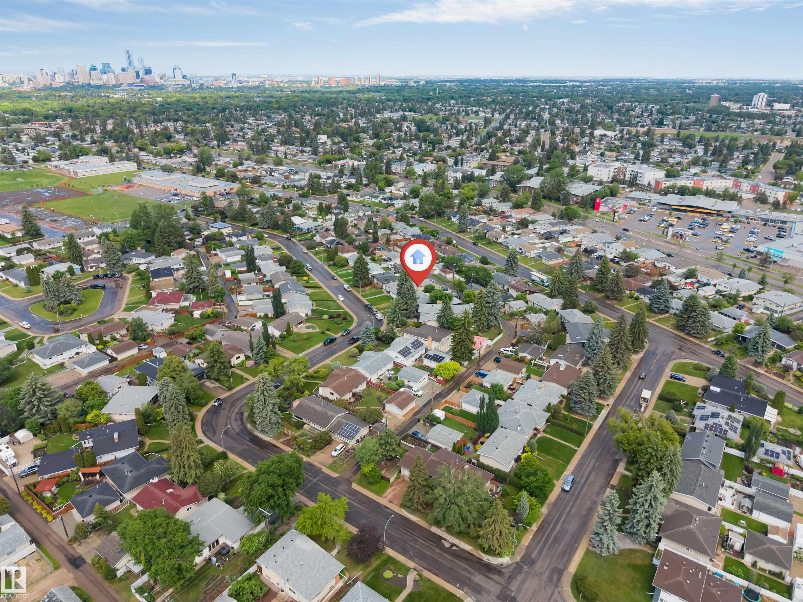 Photo 44 at 6404 88 Avenue NW, Kenilworth, Edmonton