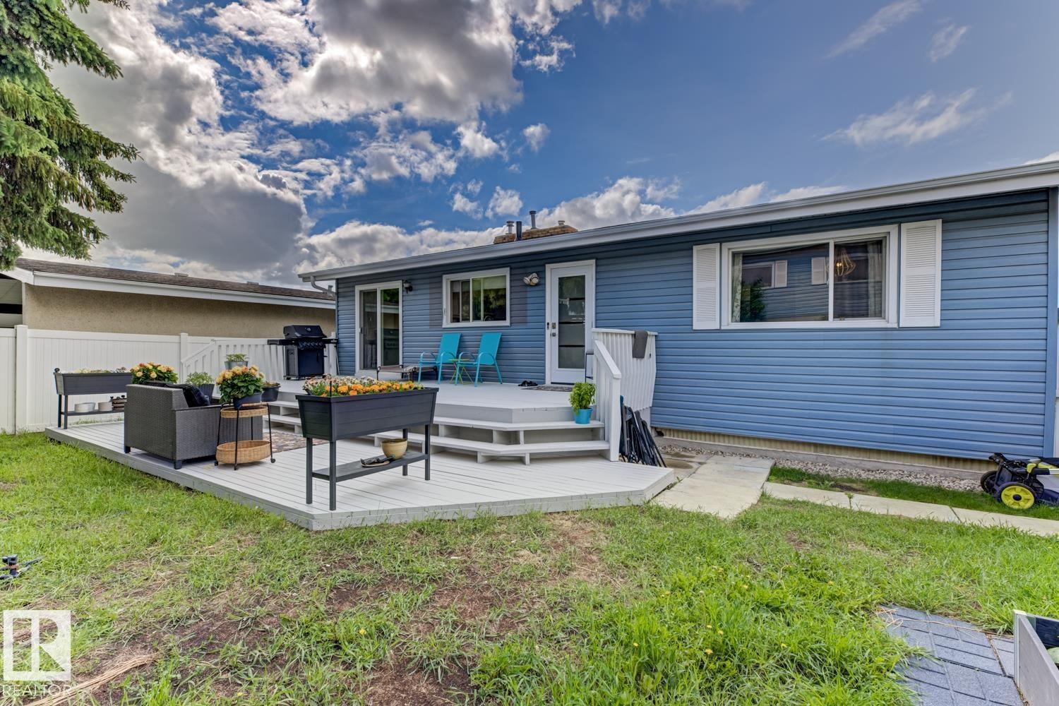 Photo 41 at 3504 102 Avenue NW, Rundle Heights, Edmonton