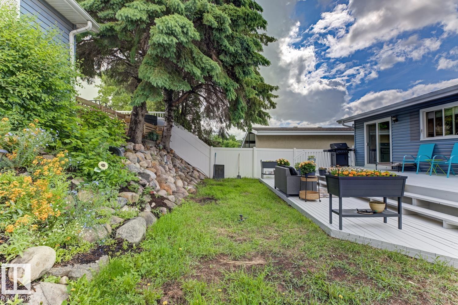 Photo 43 at 3504 102 Avenue NW, Rundle Heights, Edmonton