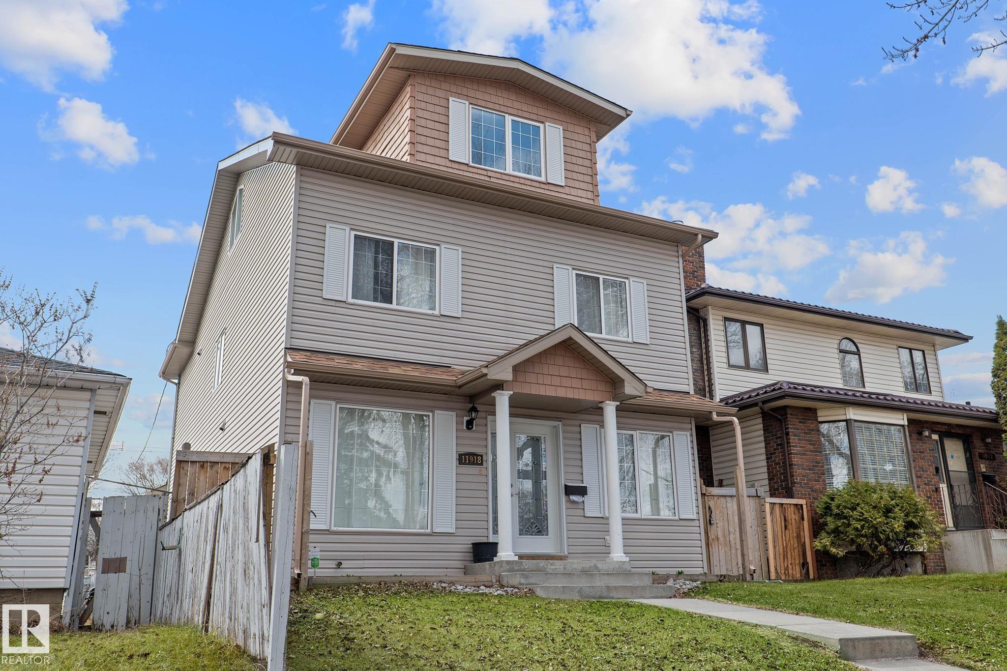 Photo 3 at 11918 68 Street NW, Montrose, Edmonton