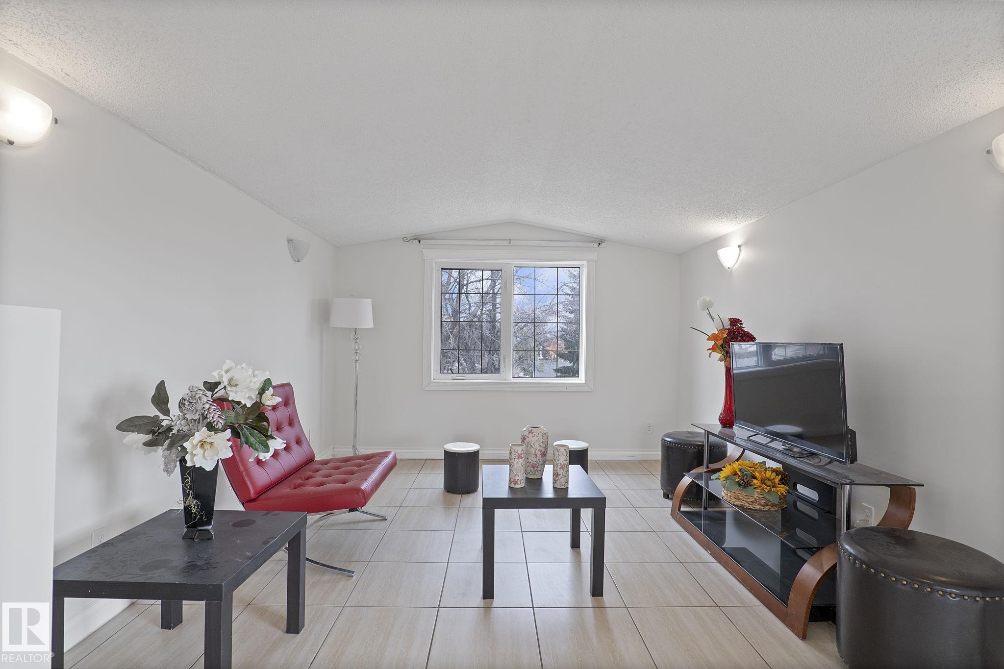 Photo 32 at 11918 68 Street NW, Montrose, Edmonton