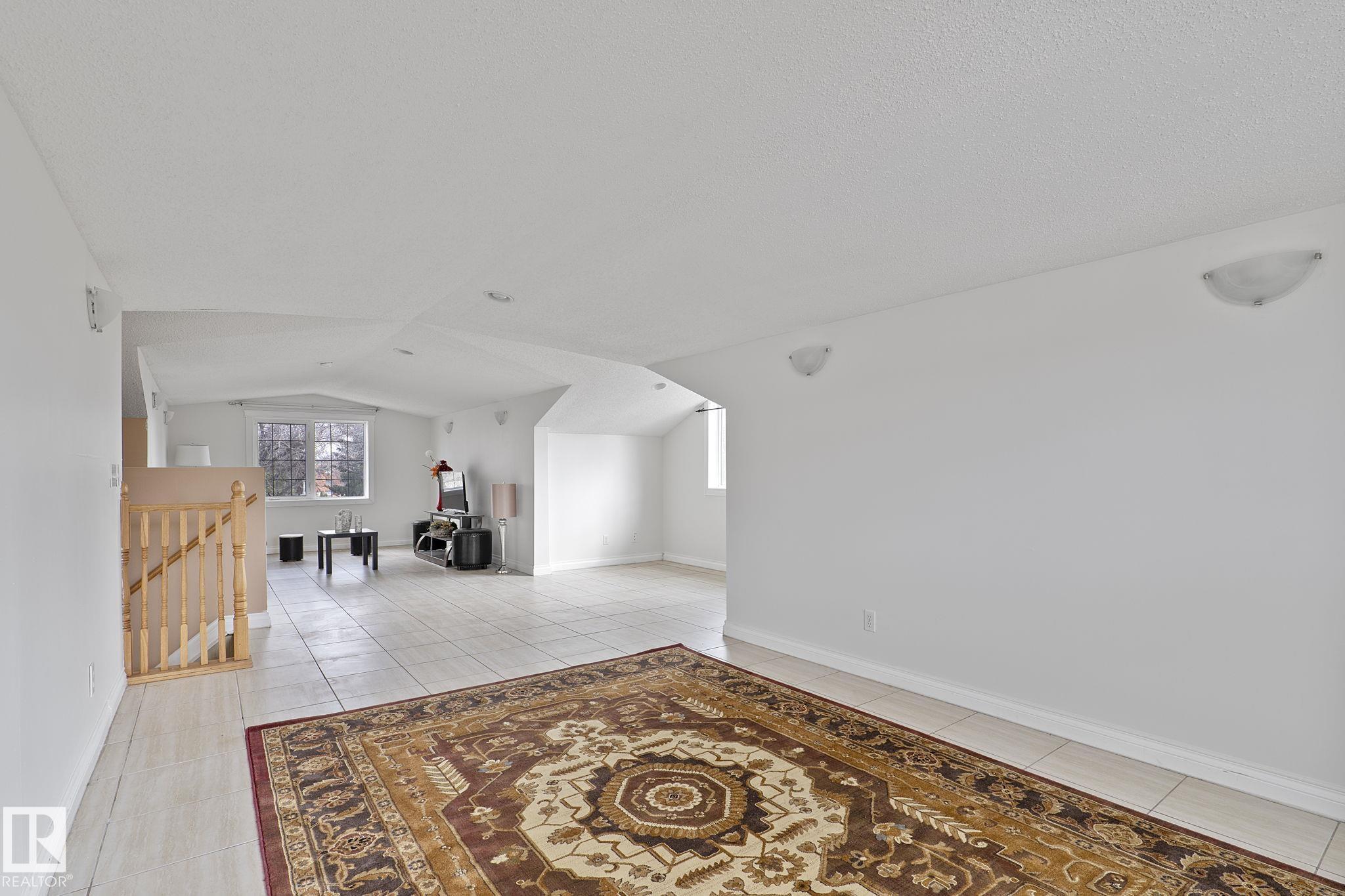 Photo 36 at 11918 68 Street NW, Montrose, Edmonton