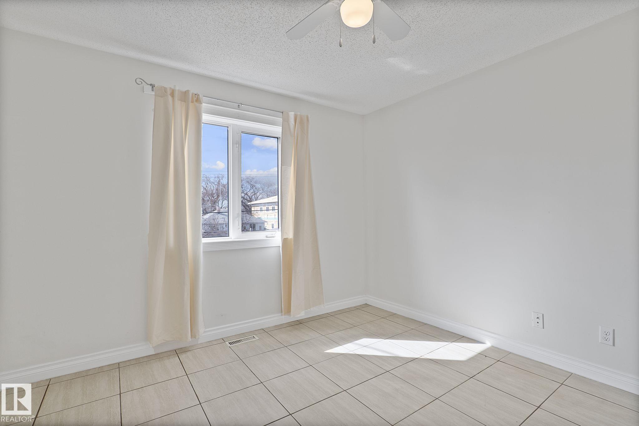 Photo 39 at 11918 68 Street NW, Montrose, Edmonton