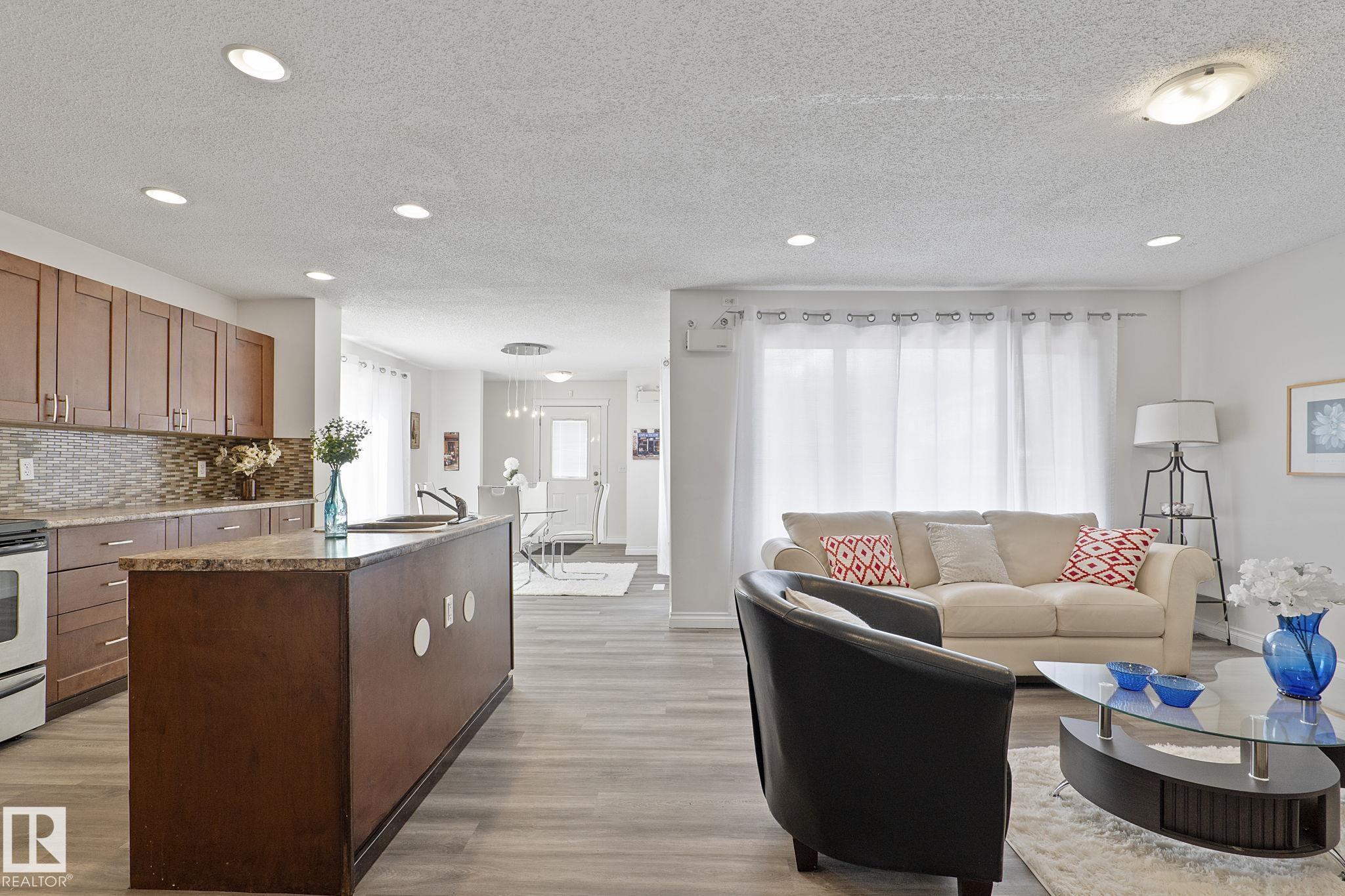 Photo 8 at 11918 68 Street NW, Montrose, Edmonton