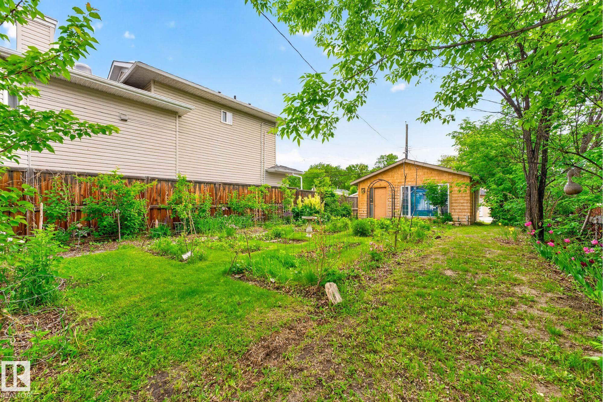 Photo 28 at 12201 95 Street NW, Delton, Edmonton