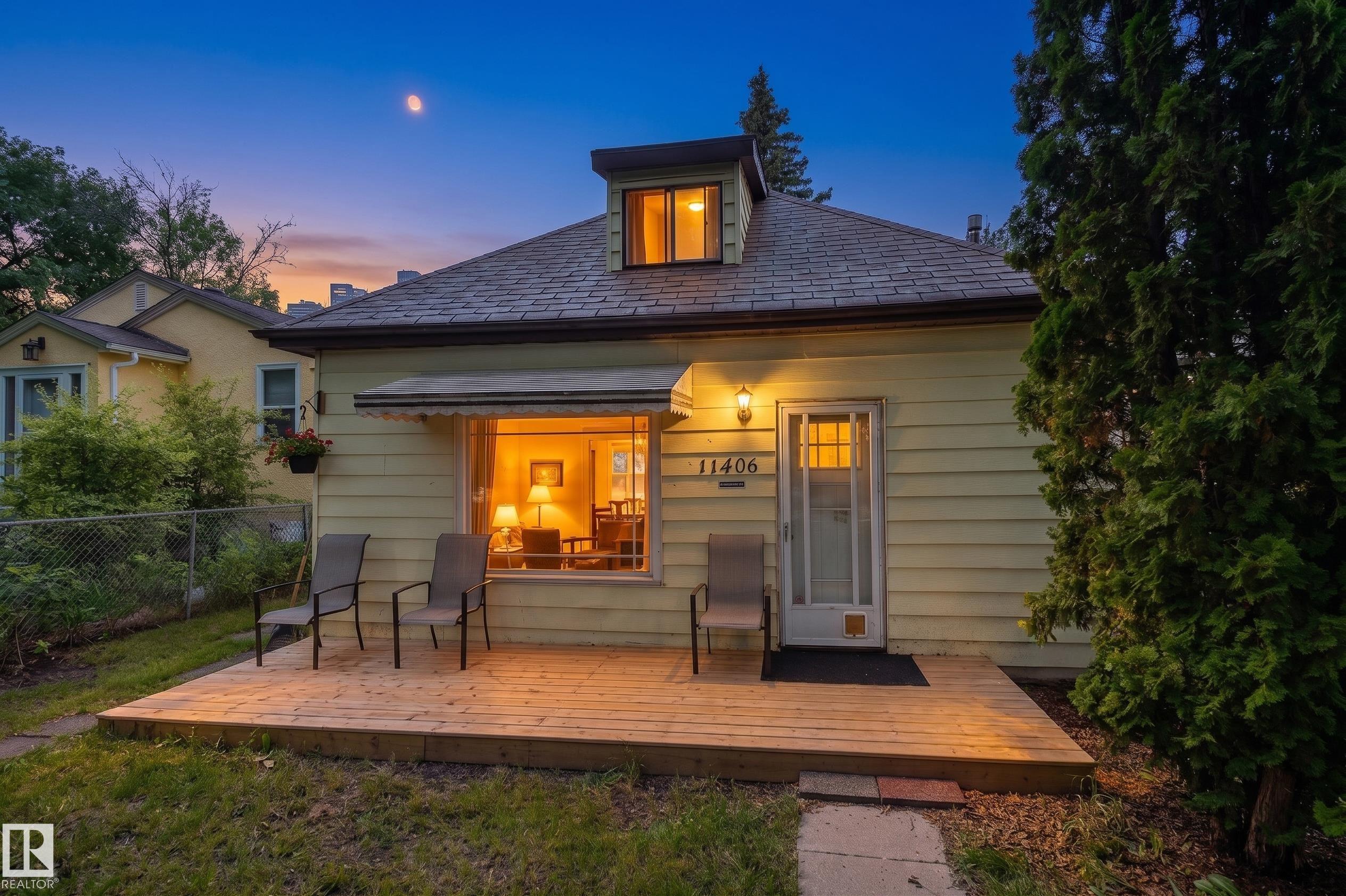 11406 89 Street NW, Alberta Avenue, Edmonton 2