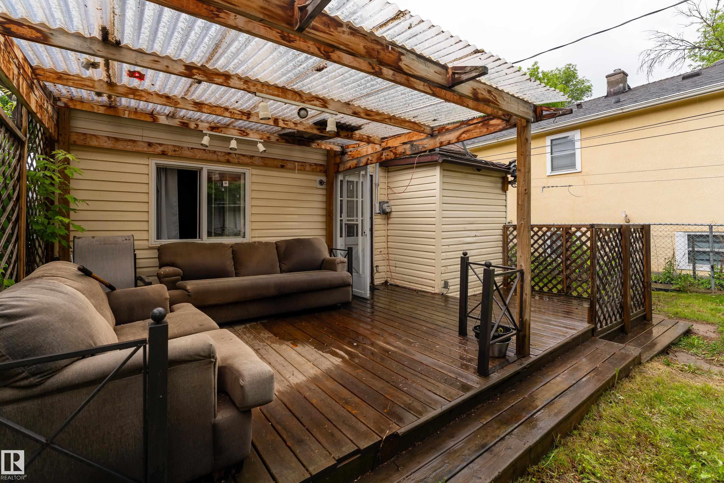Photo 21 at 11406 89 Street NW, Alberta Avenue, Edmonton