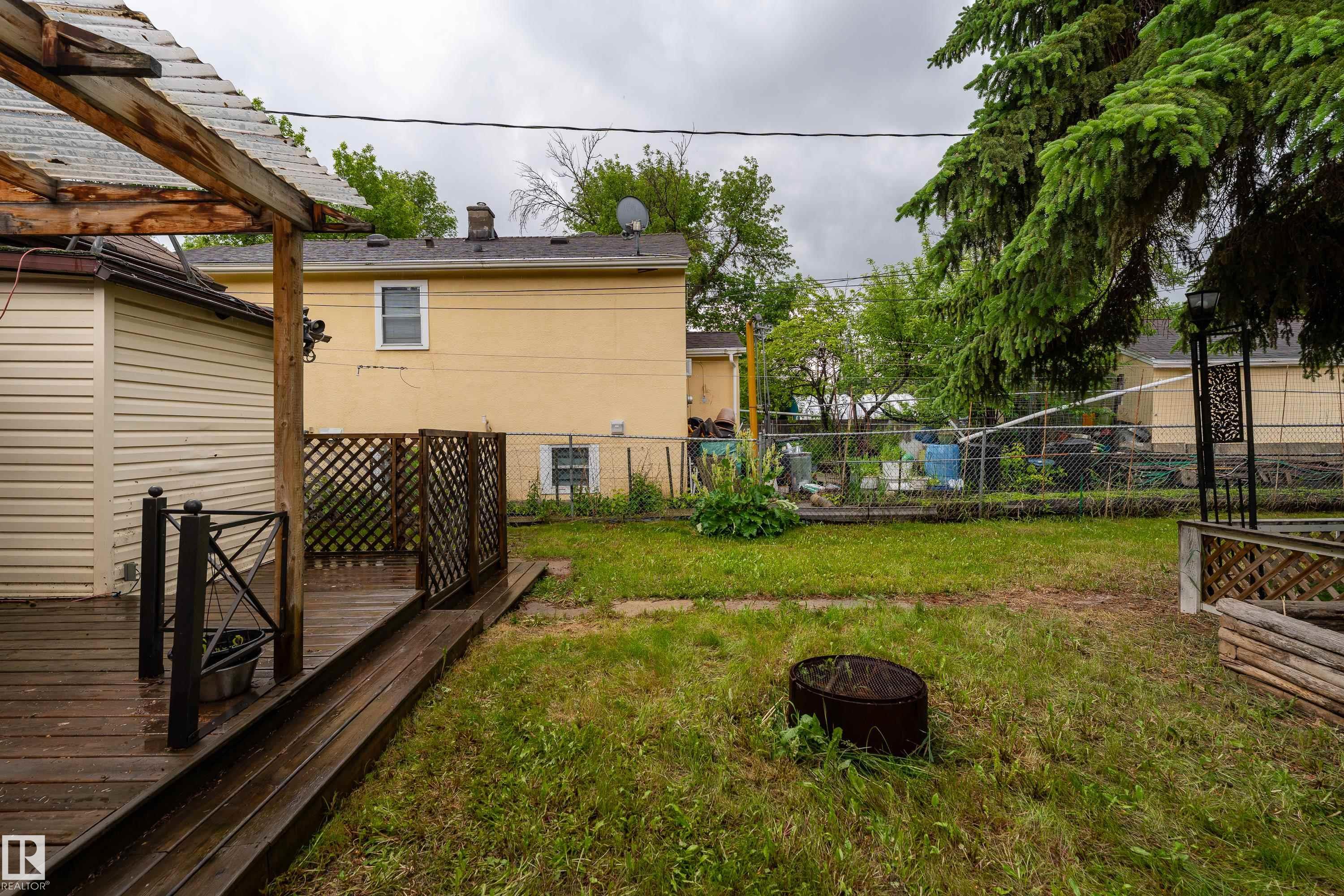 Photo 23 at 11406 89 Street NW, Alberta Avenue, Edmonton