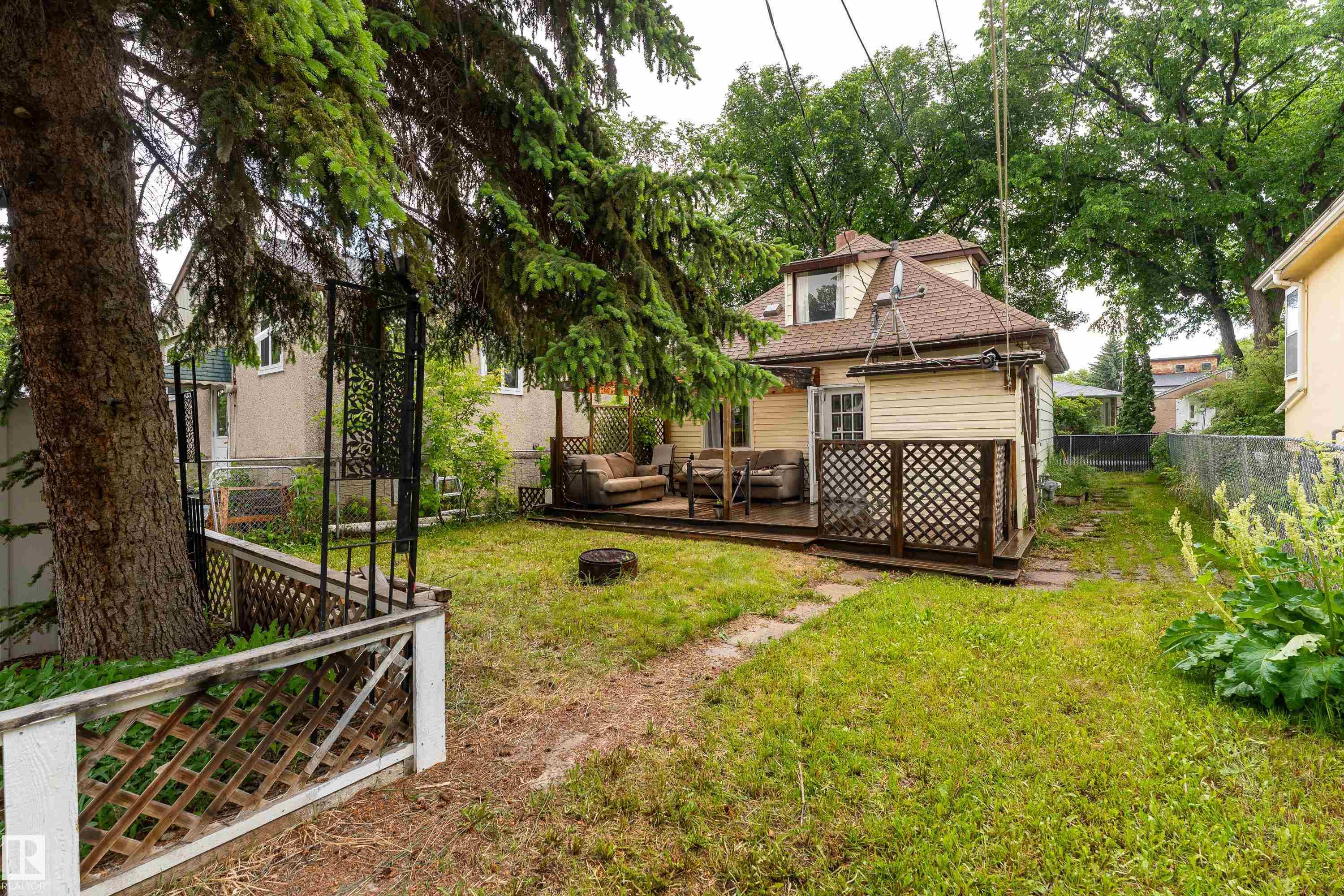 Photo 24 at 11406 89 Street NW, Alberta Avenue, Edmonton