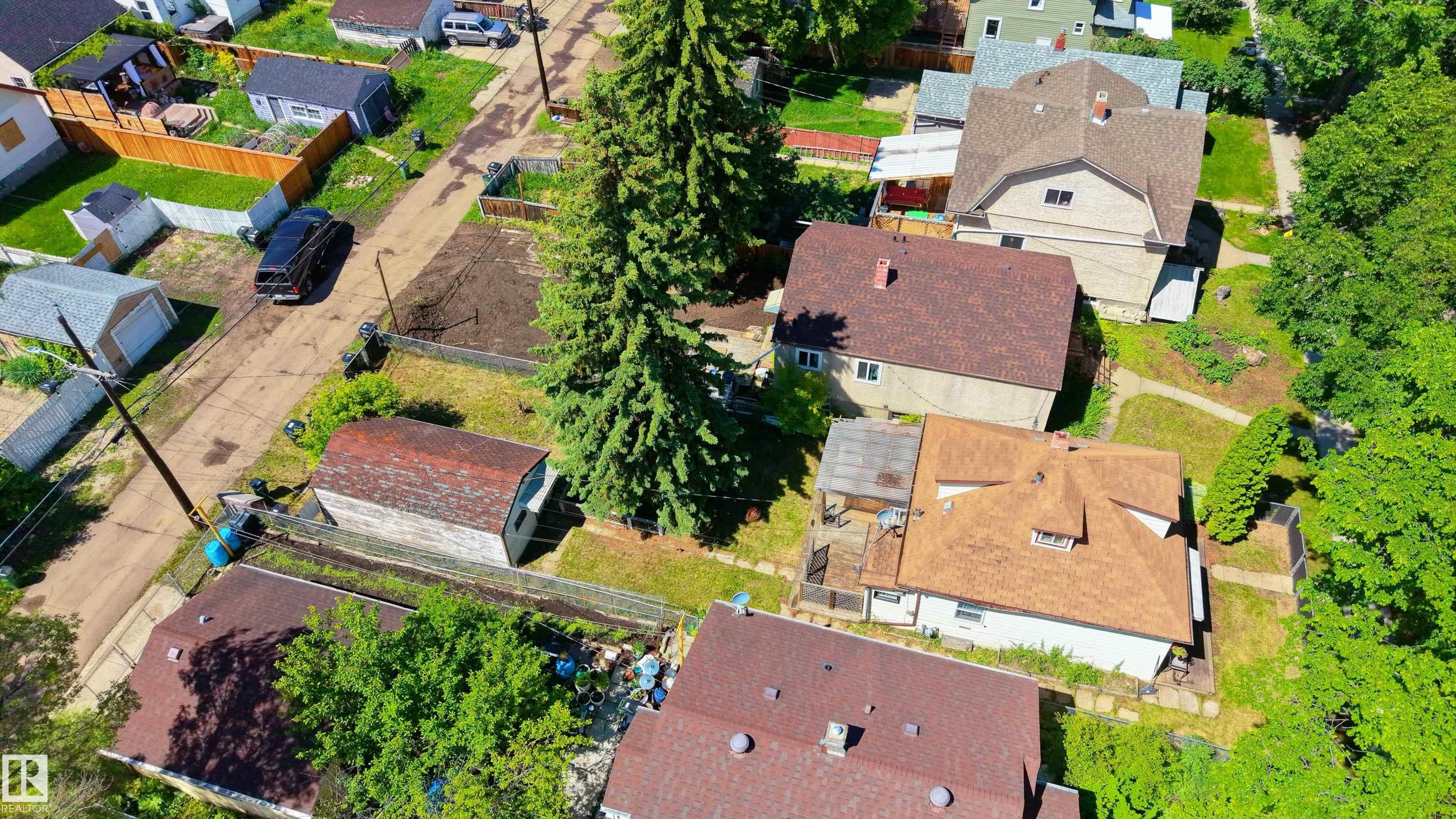 Photo 34 at 11406 89 Street NW, Alberta Avenue, Edmonton