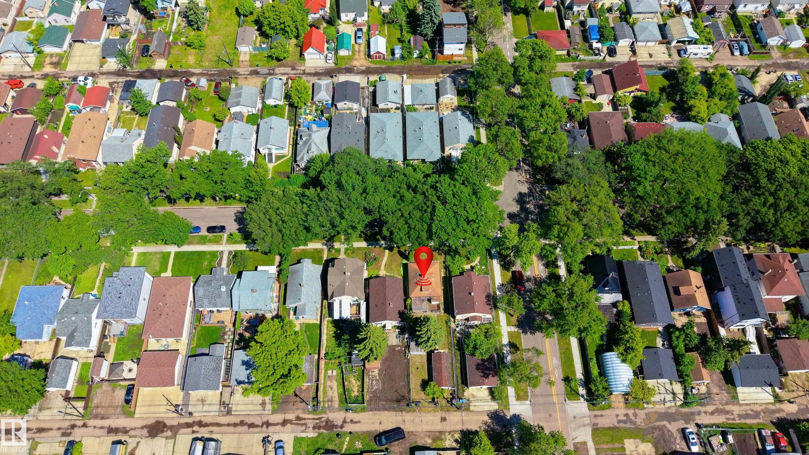 Photo 40 at 11406 89 Street NW, Alberta Avenue, Edmonton
