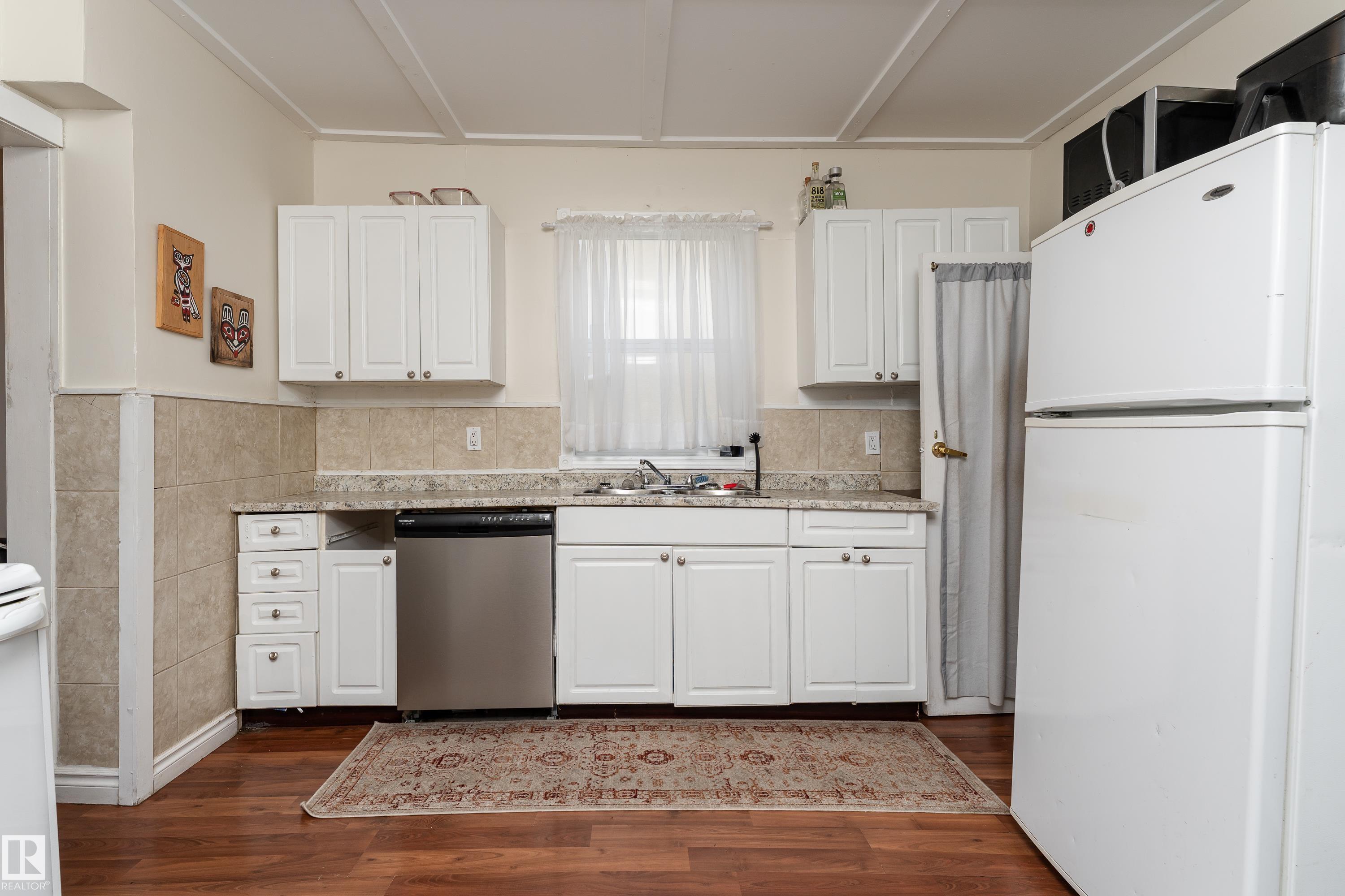 Photo 8 at 11406 89 Street NW, Alberta Avenue, Edmonton