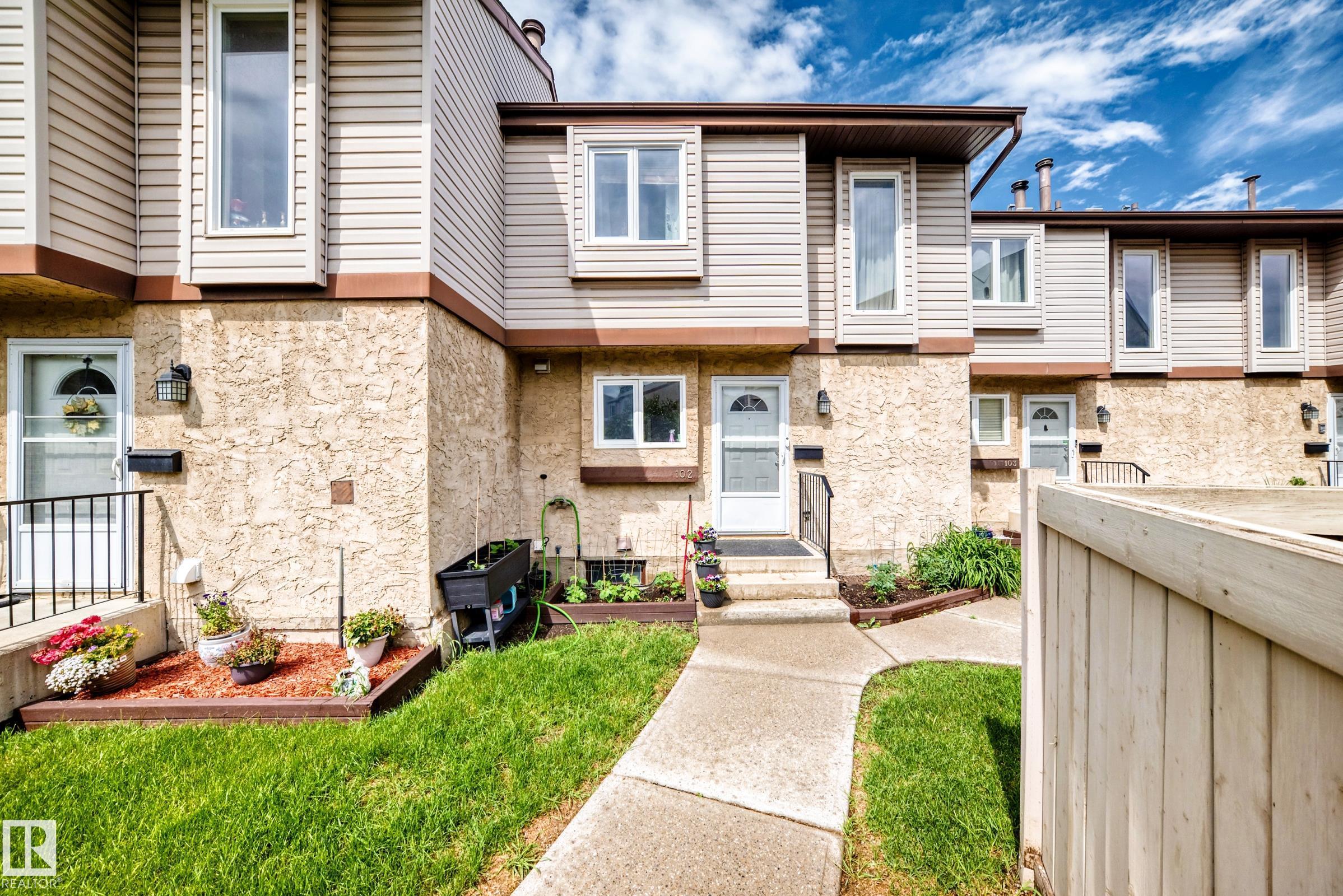 Photo 3 at 102 Royal Terrace NW, Ermineskin, Edmonton