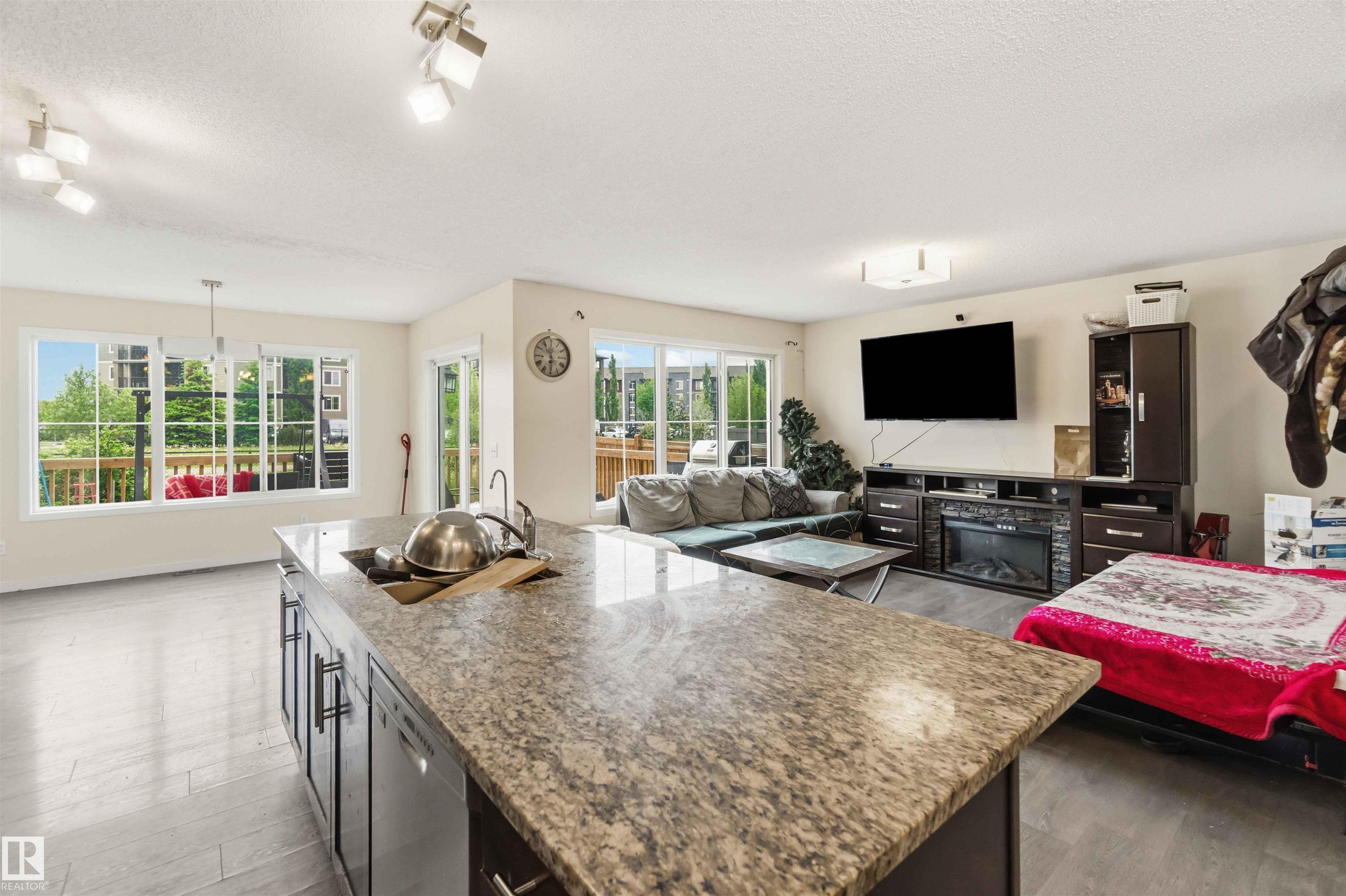 Photo 16 at 5120 19 Avenue SW, Walker, Edmonton