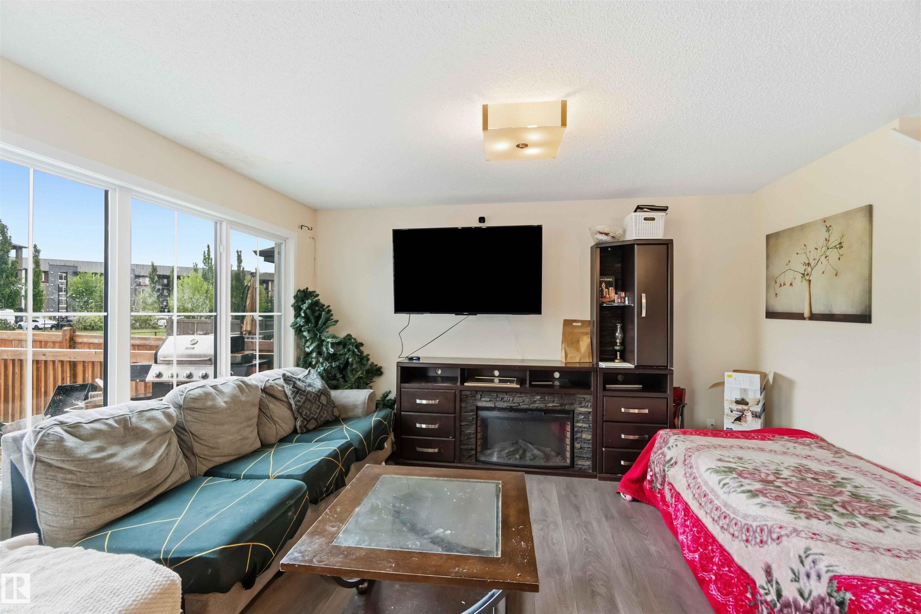 Photo 8 at 5120 19 Avenue SW, Walker, Edmonton