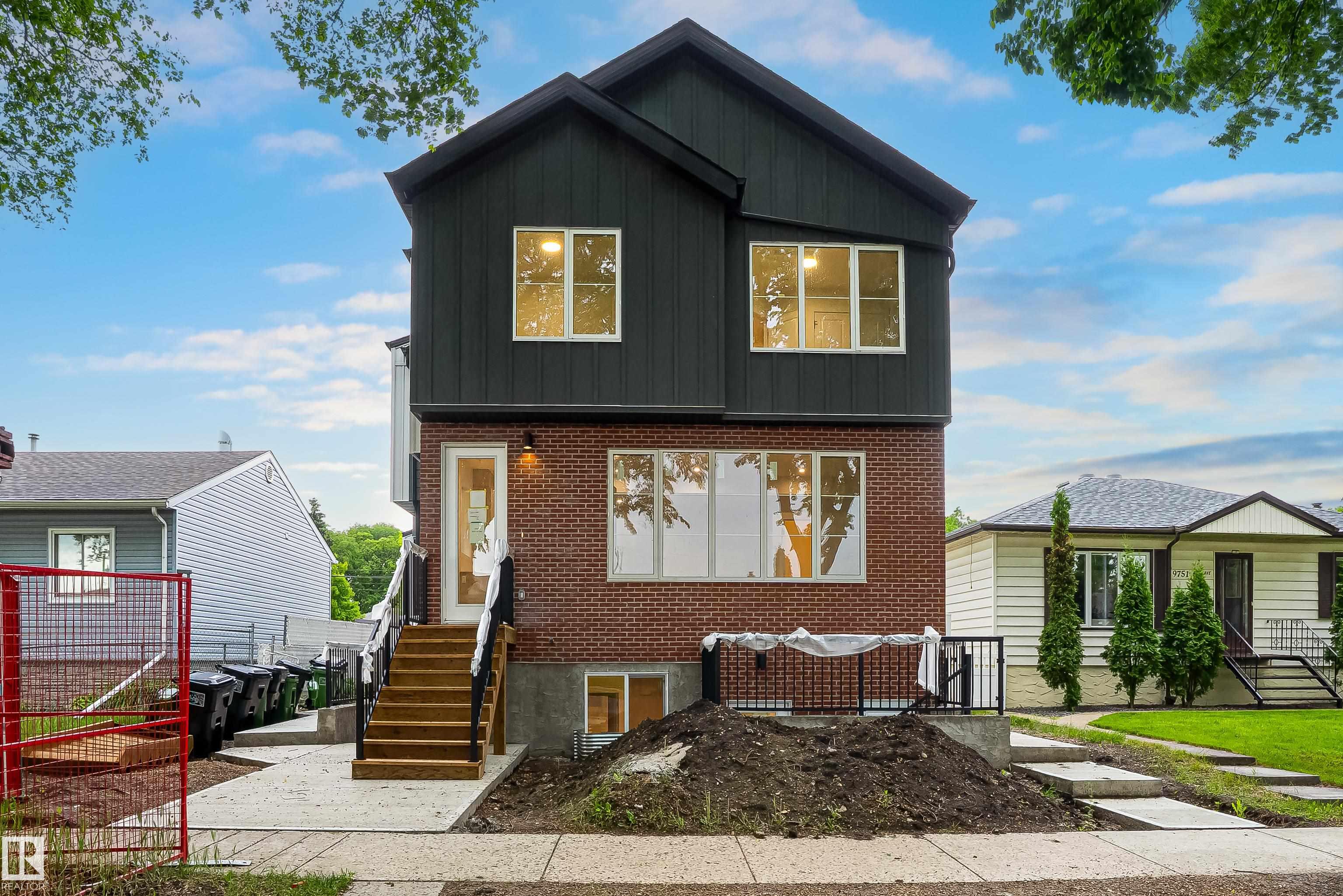 9747 65 Avenue NW, Hazeldean, Edmonton 2