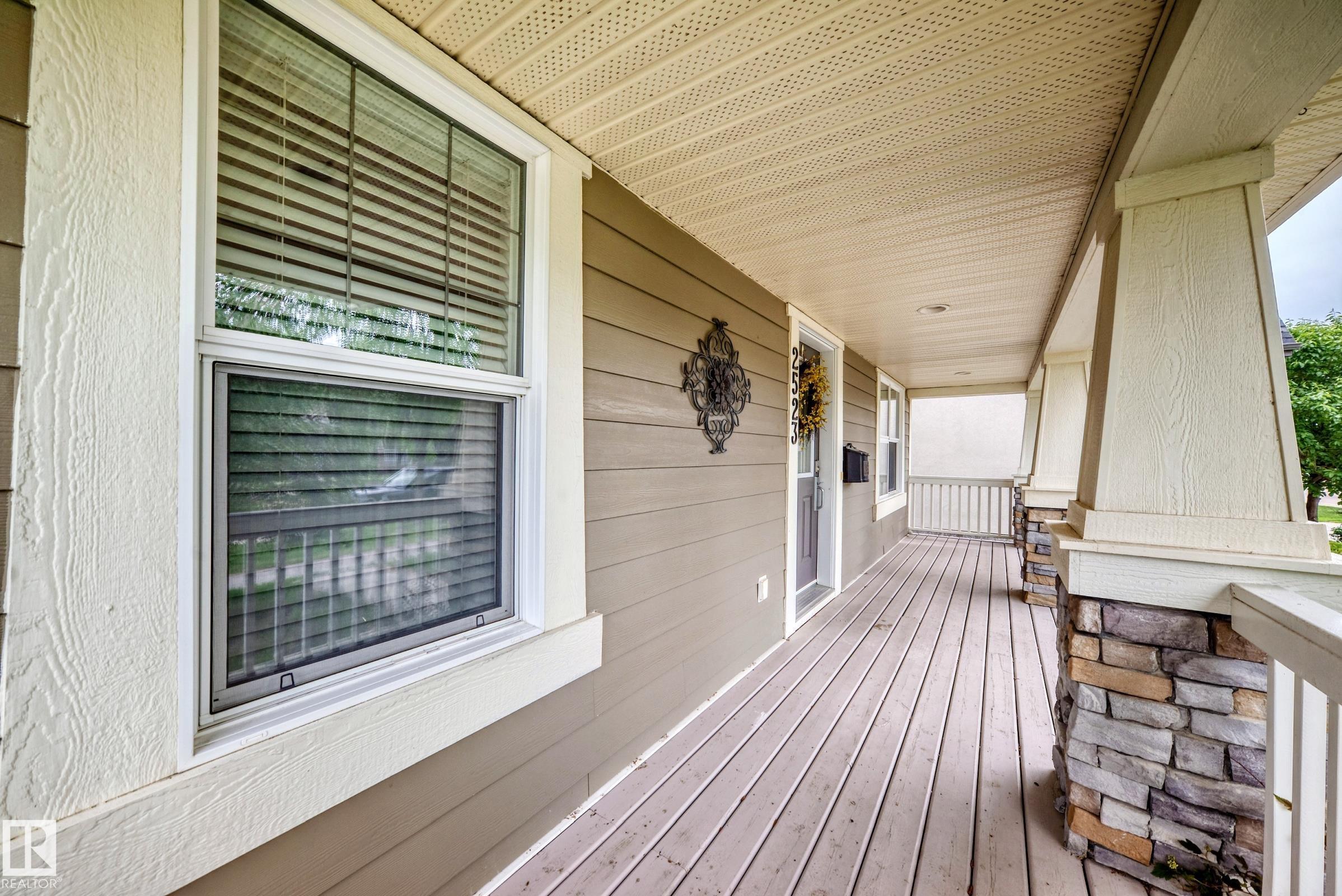 Photo 3 at 2523 Pegasus Boulevard NW, Griesbach, Edmonton
