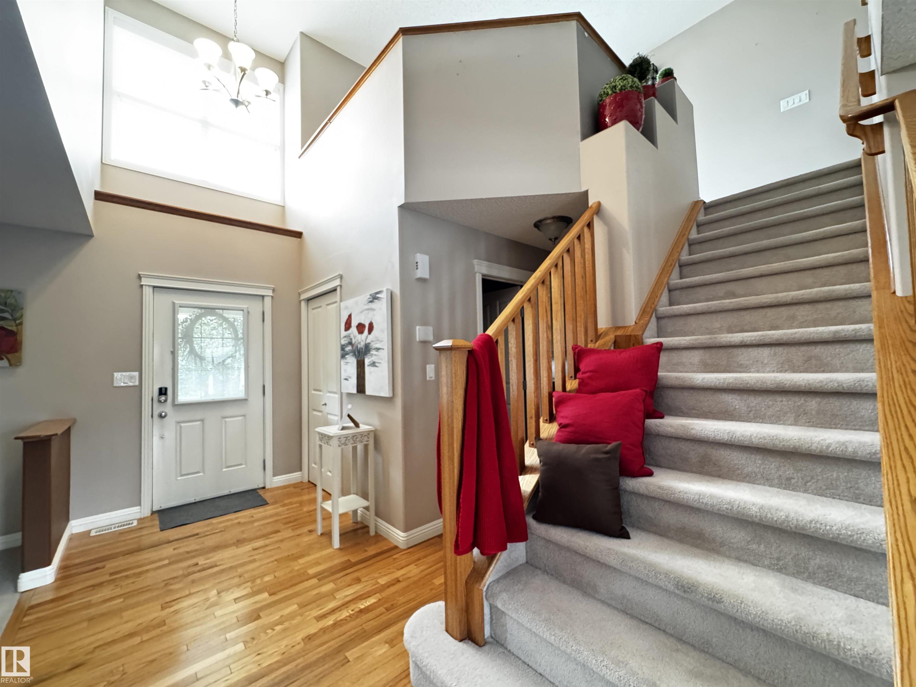 Photo 9 at 2523 Pegasus Boulevard NW, Griesbach, Edmonton