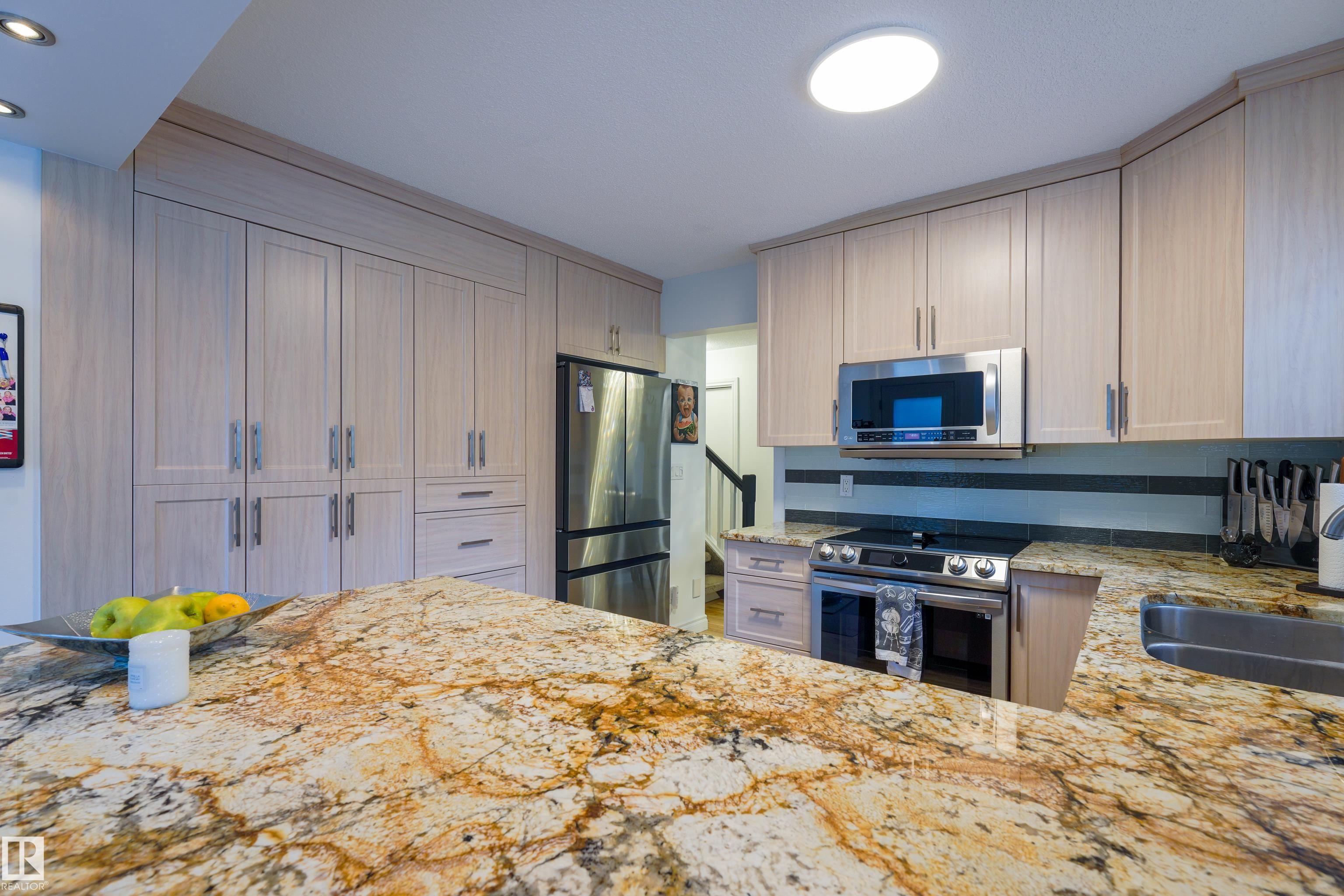 Photo 14 at 9749 102 Street NW, Rossdale, Edmonton