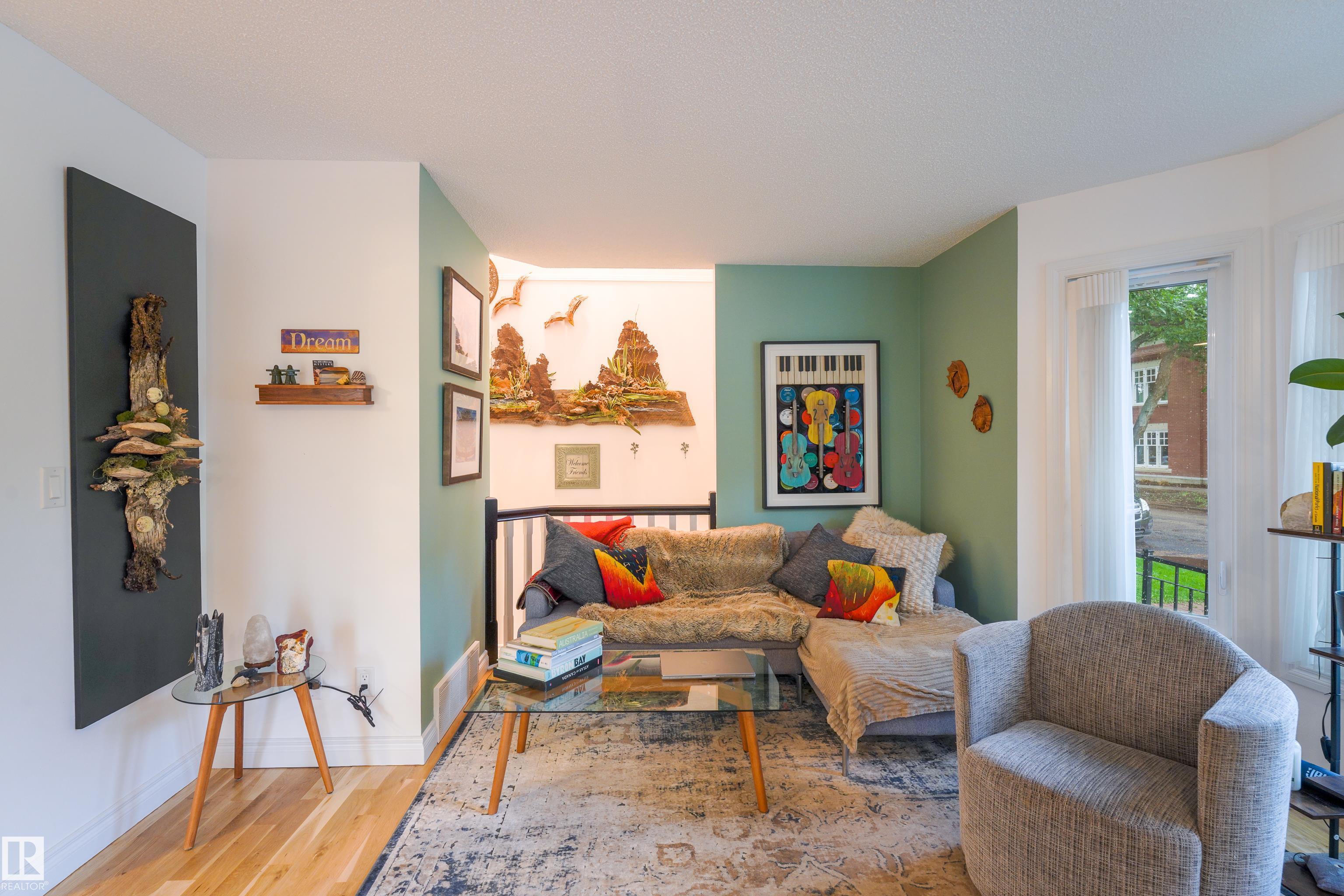 Photo 7 at 9749 102 Street NW, Rossdale, Edmonton