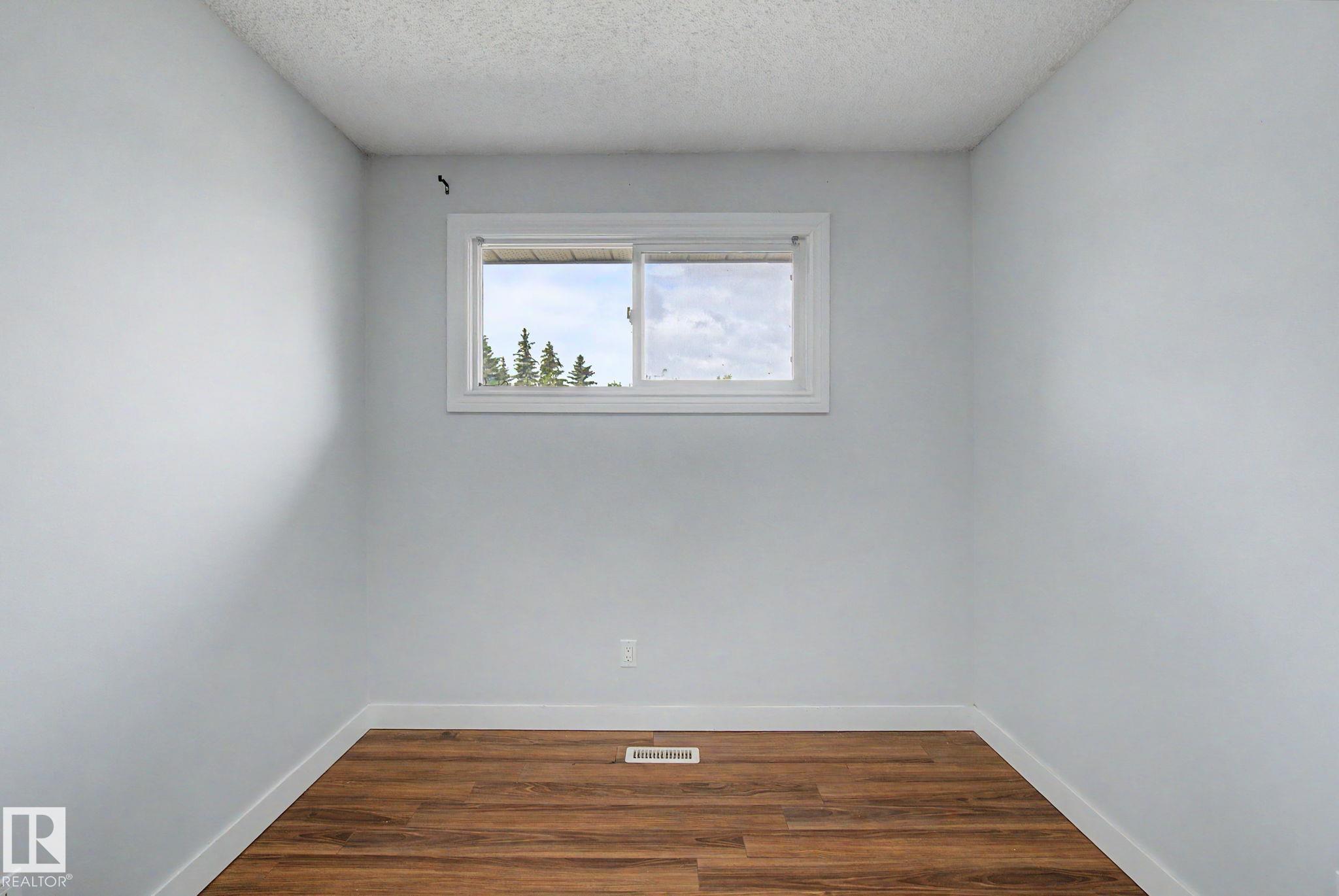Photo 19 at 1511 75 Street NW, Menisa, Edmonton
