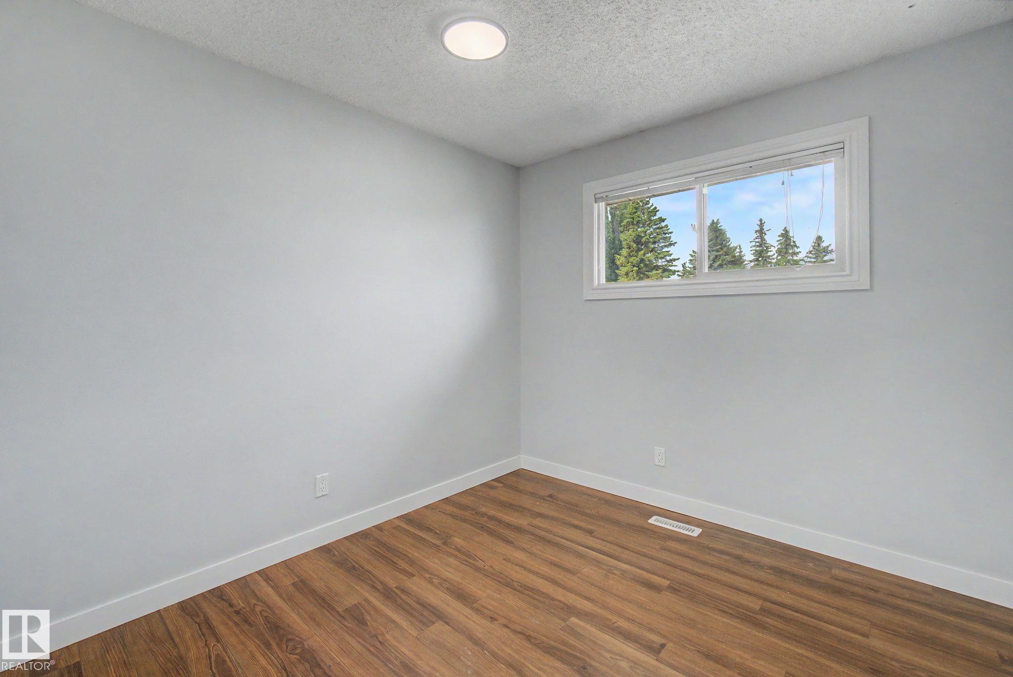 Photo 22 at 1511 75 Street NW, Menisa, Edmonton