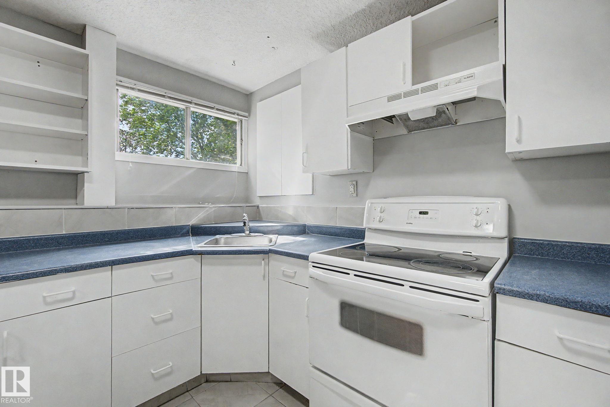 Photo 43 at 1511 75 Street NW, Menisa, Edmonton