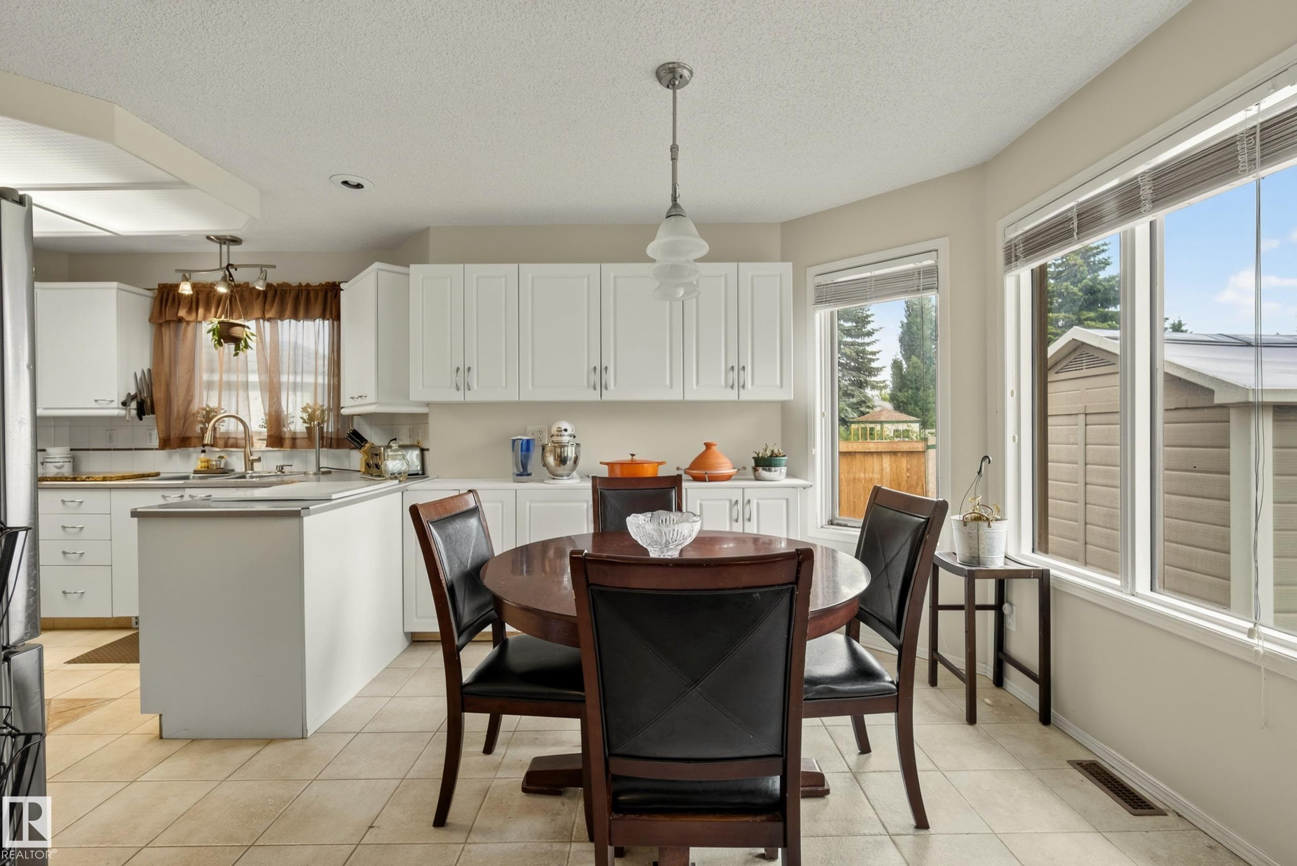 Photo 18 at 9 Emerald Terrace, Erin Ridge, St. Albert