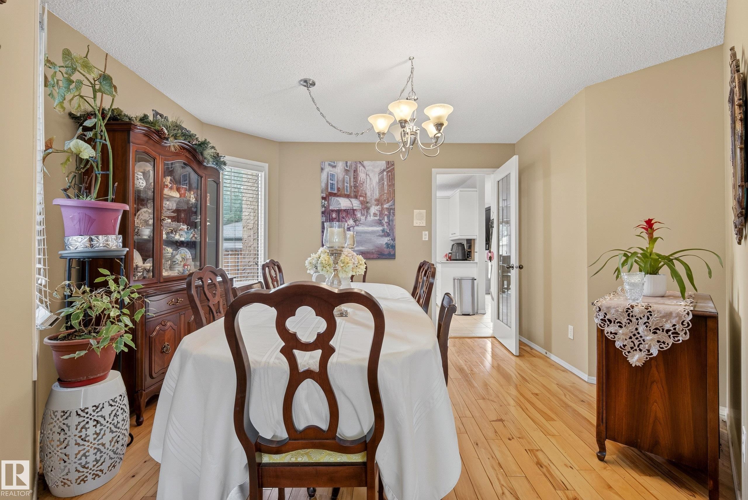 Photo 7 at 9 Emerald Terrace, Erin Ridge, St. Albert