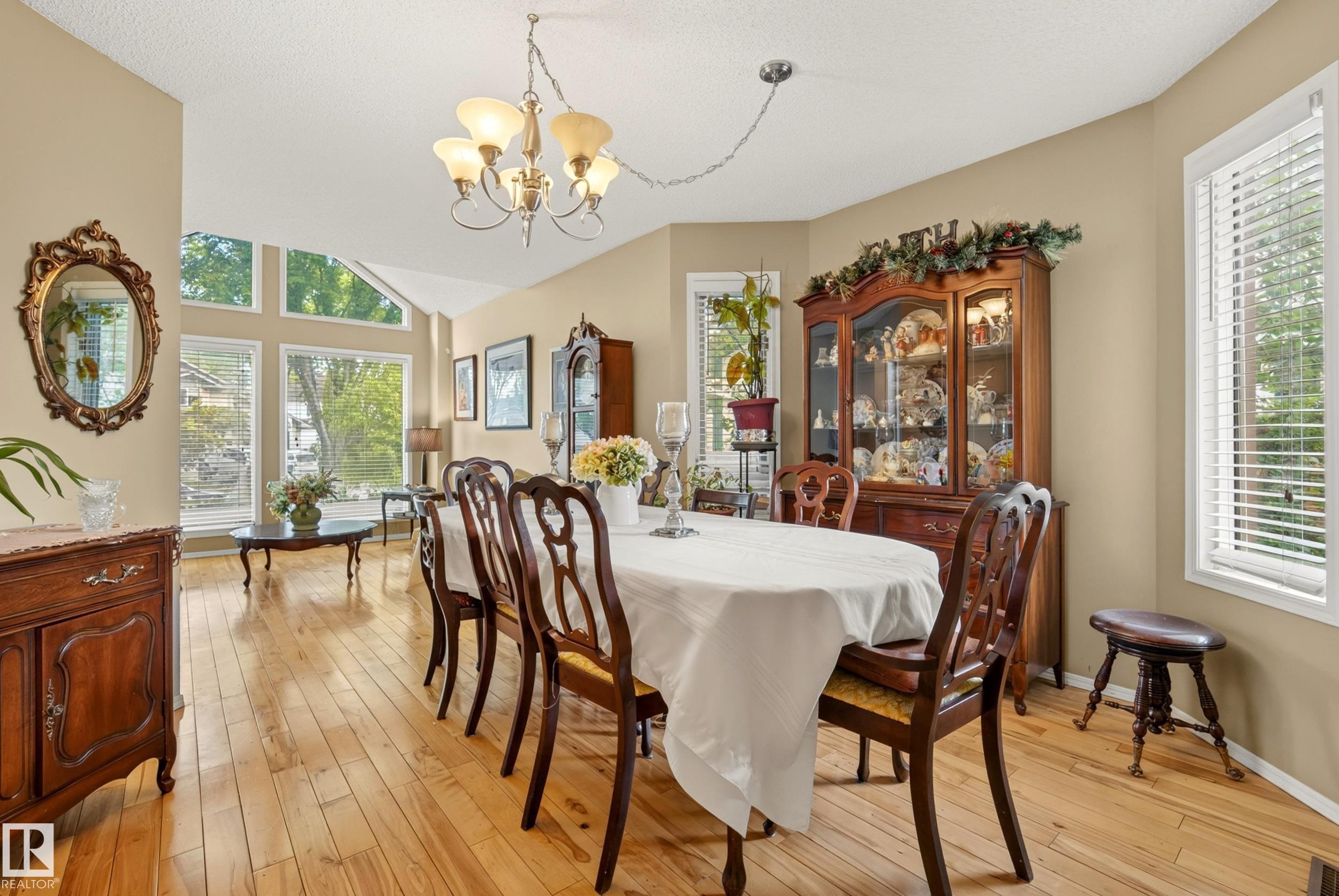 Photo 8 at 9 Emerald Terrace, Erin Ridge, St. Albert
