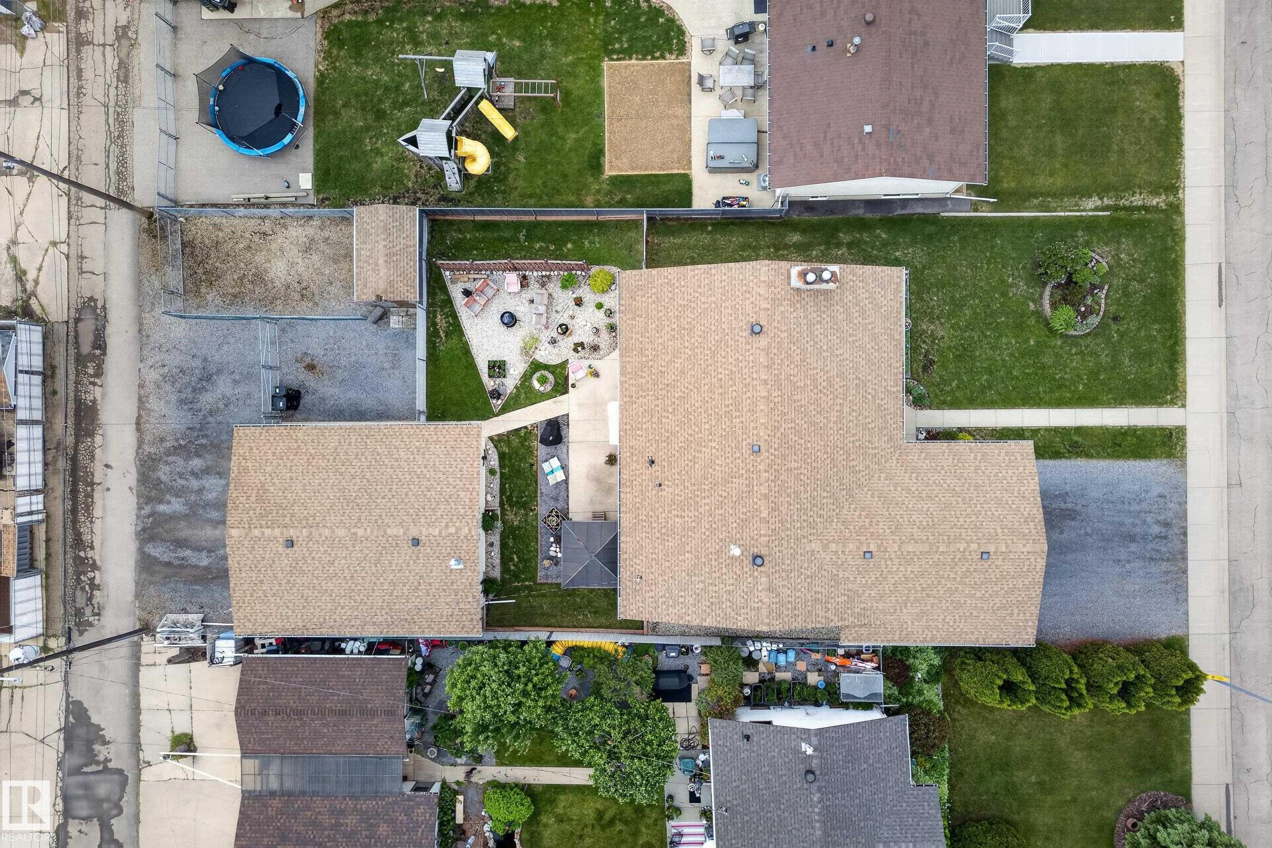 10935 152 Street NW, High Park, Edmonton