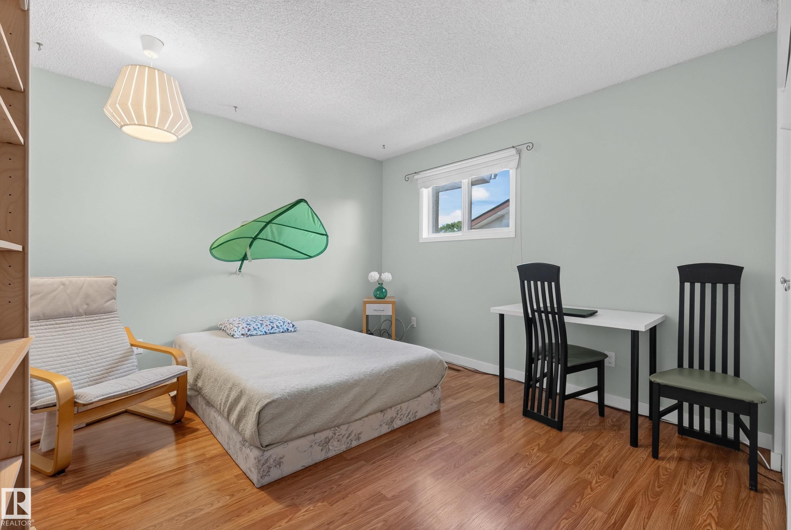 Photo 18 at 10935 152 Street NW, High Park, Edmonton