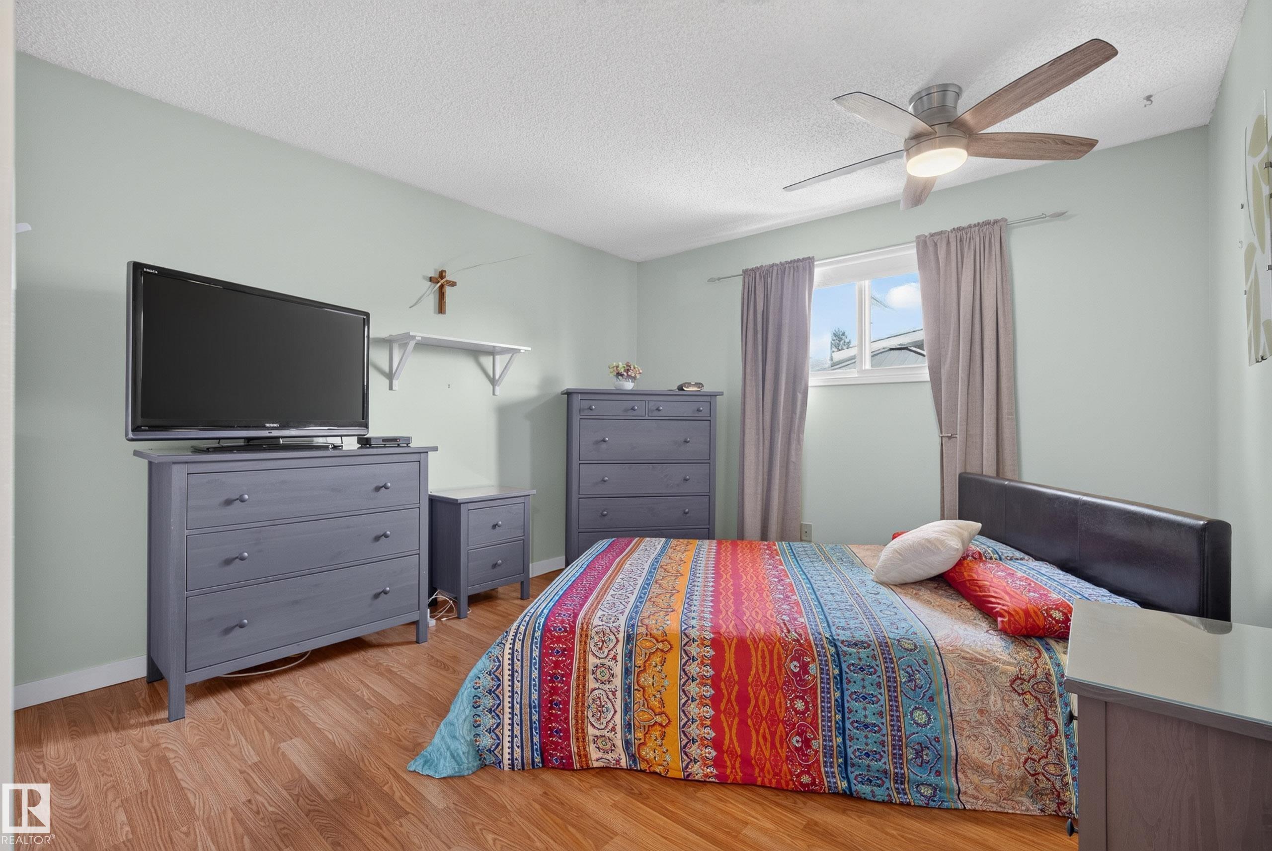 Photo 20 at 10935 152 Street NW, High Park, Edmonton