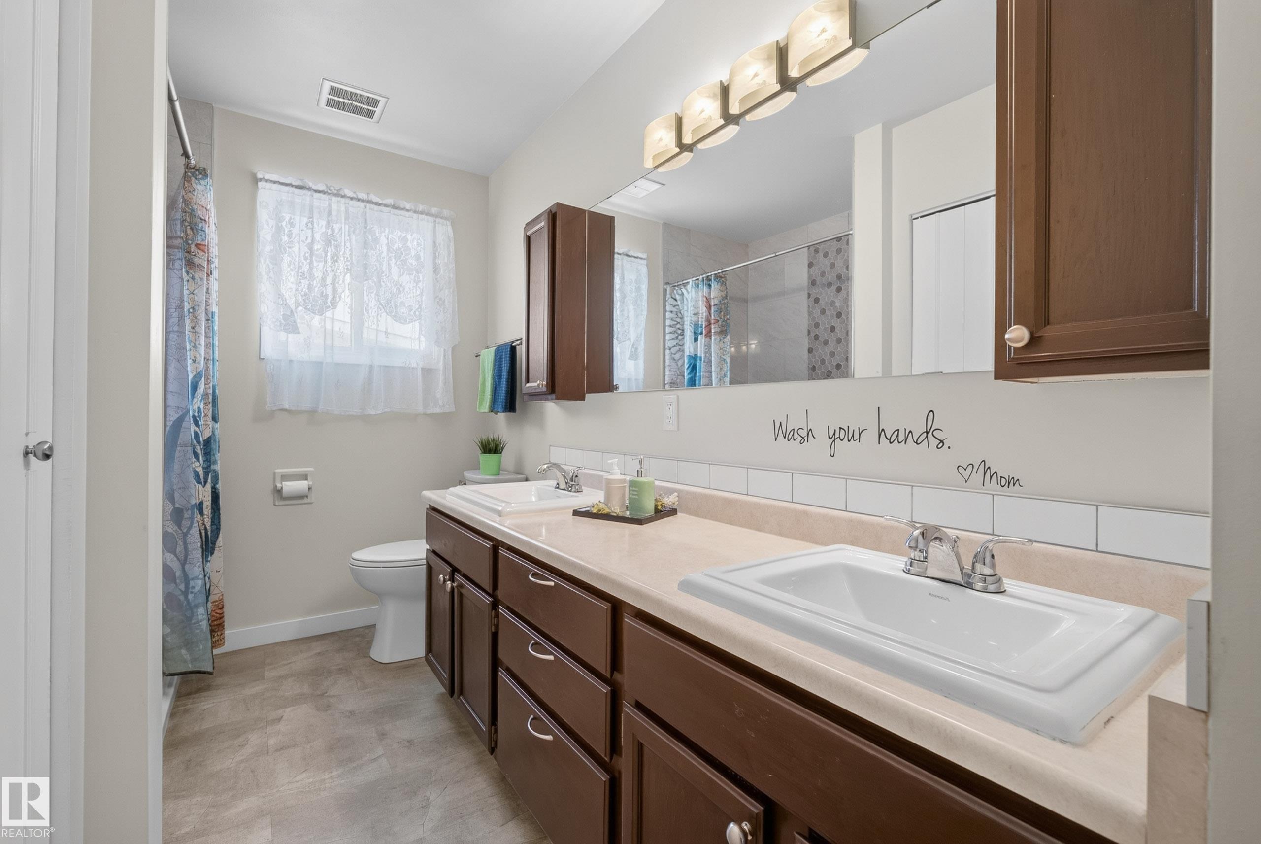 Photo 22 at 10935 152 Street NW, High Park, Edmonton