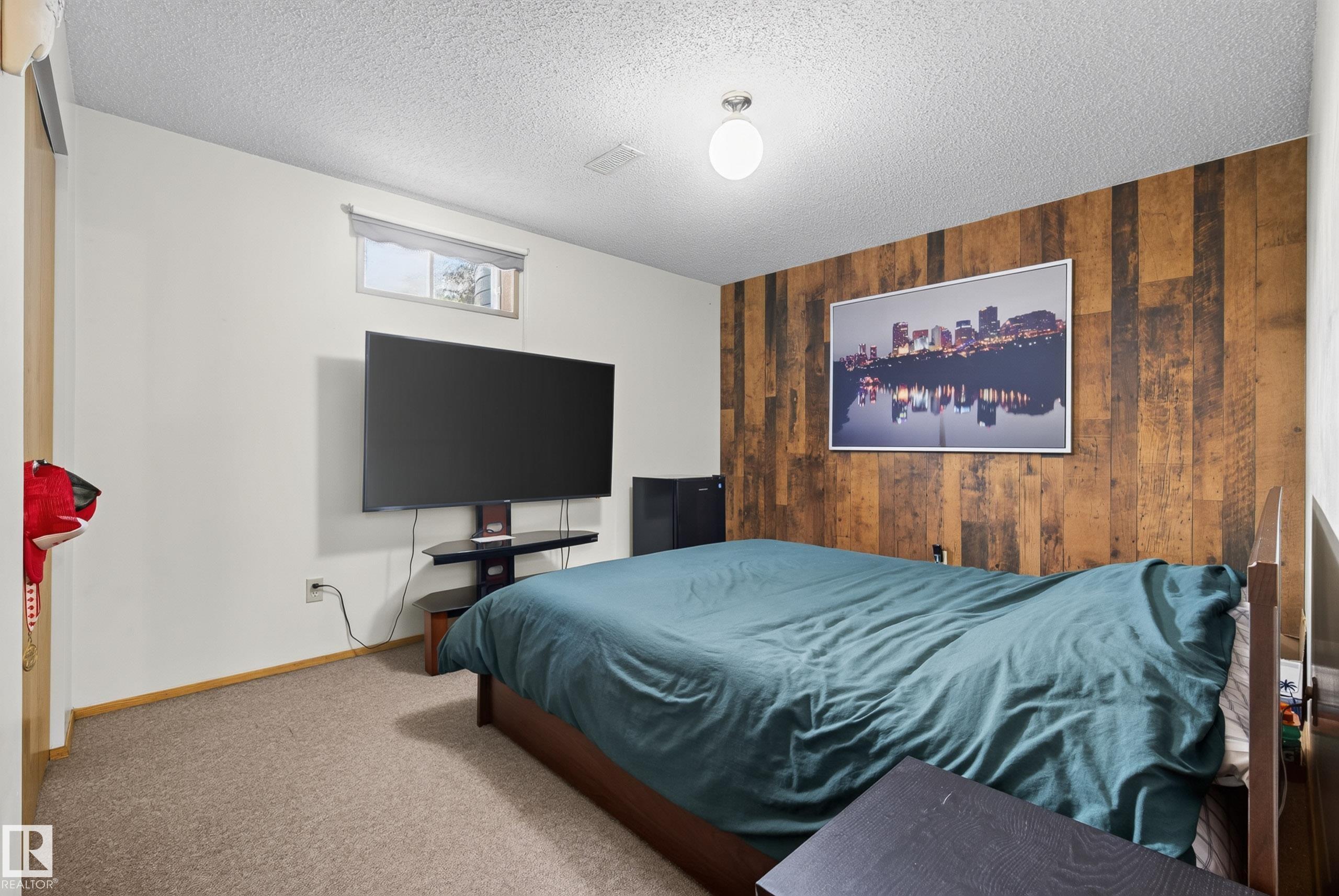 Photo 32 at 10935 152 Street NW, High Park, Edmonton
