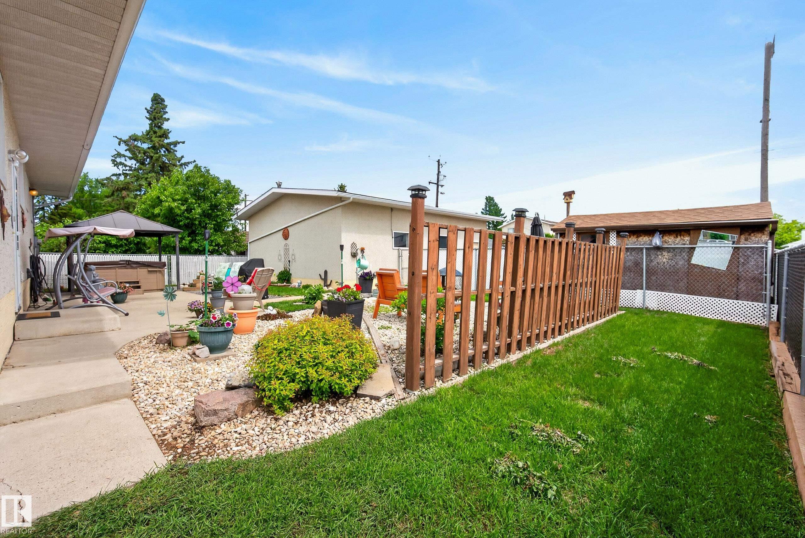 Photo 36 at 10935 152 Street NW, High Park, Edmonton