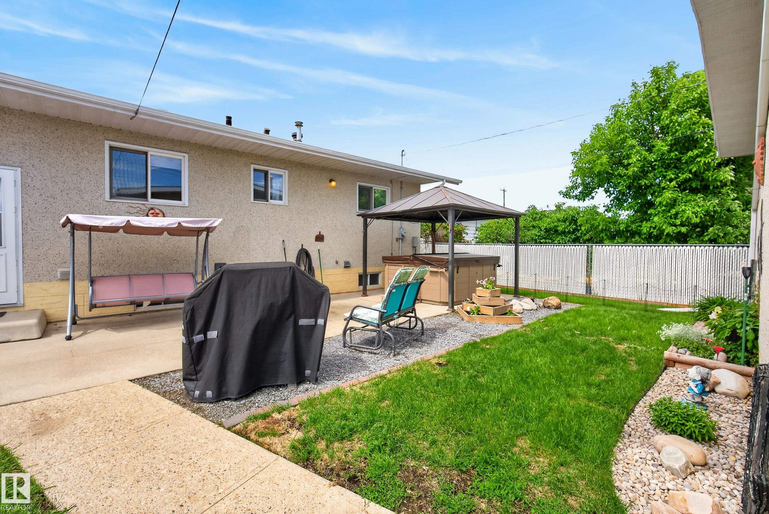 Photo 40 at 10935 152 Street NW, High Park, Edmonton