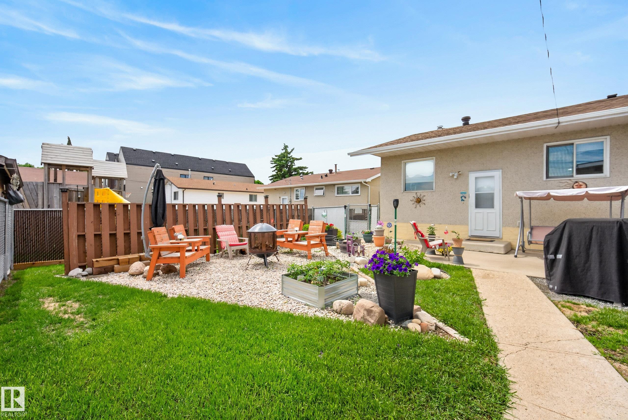 Photo 41 at 10935 152 Street NW, High Park, Edmonton